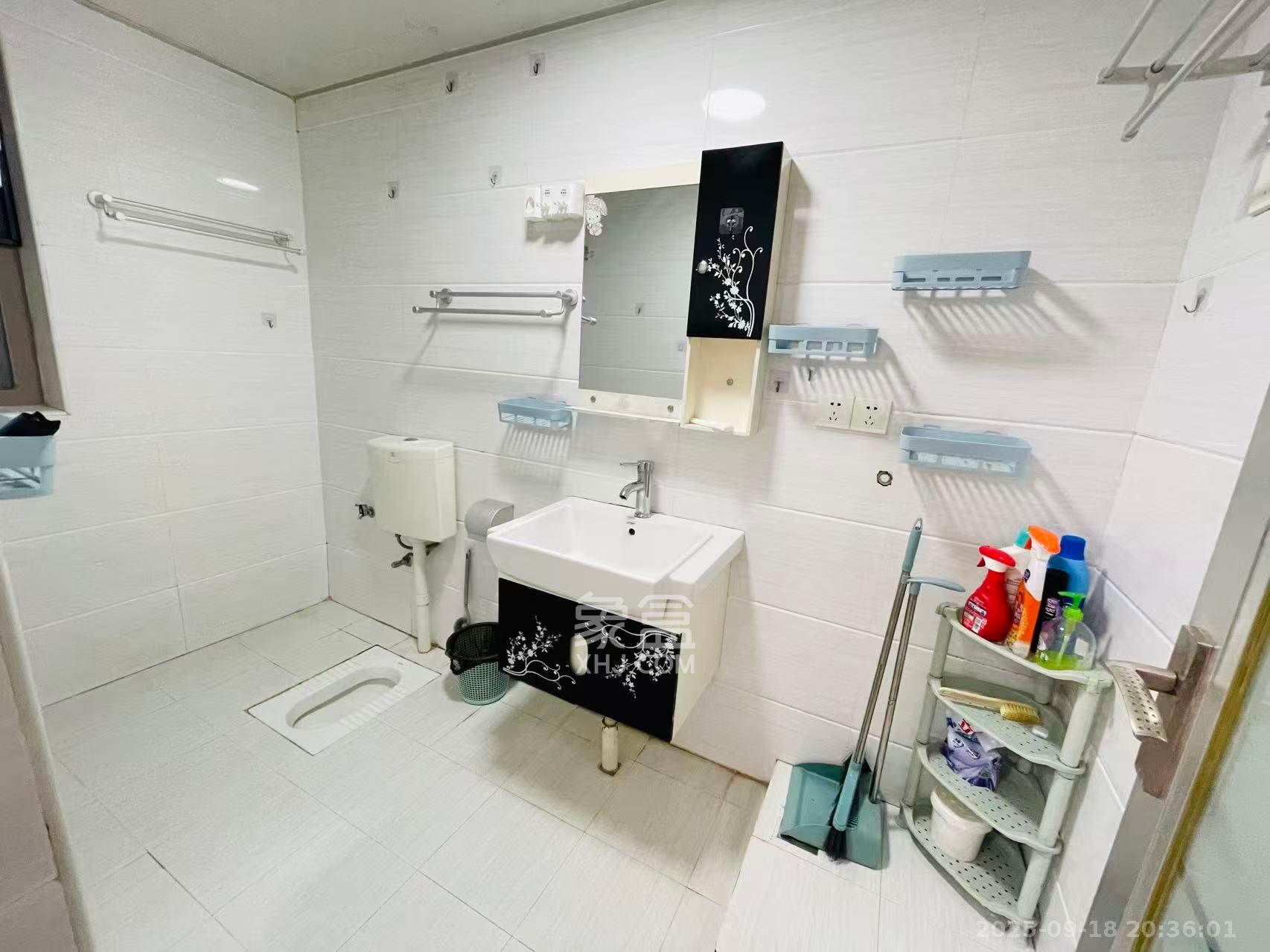 怡海星城 1室1厅1卫 1200.0元/月 怡海星城 1室1厅1卫 1200.0元/月室内图