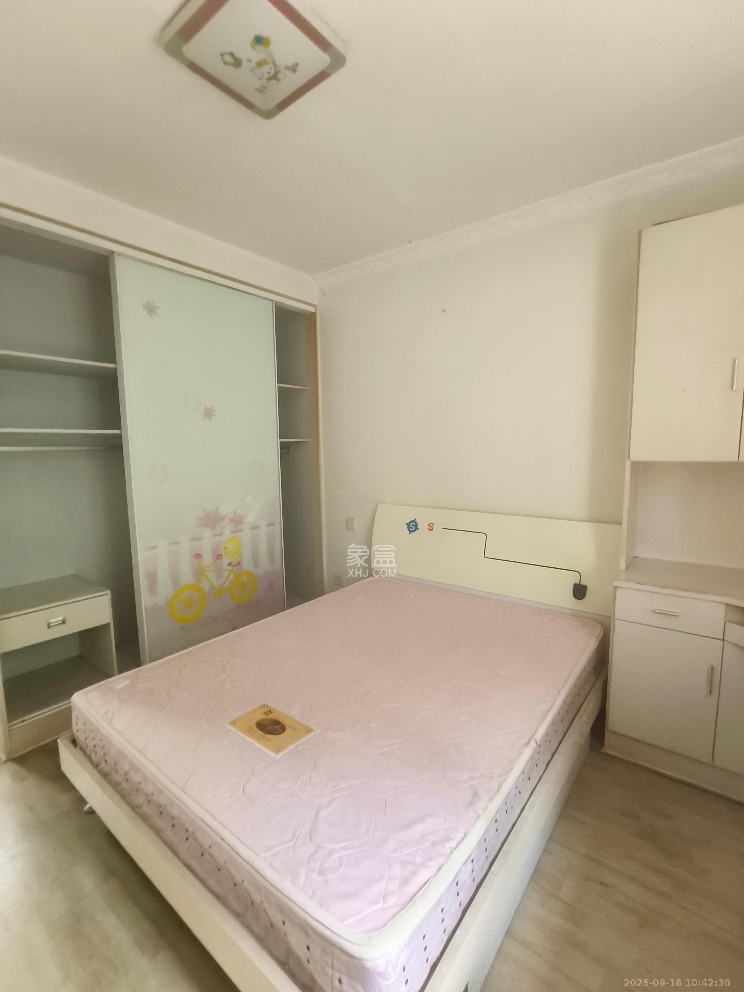 砂子塘社区  2室1厅1卫    1600.0元/月室内图