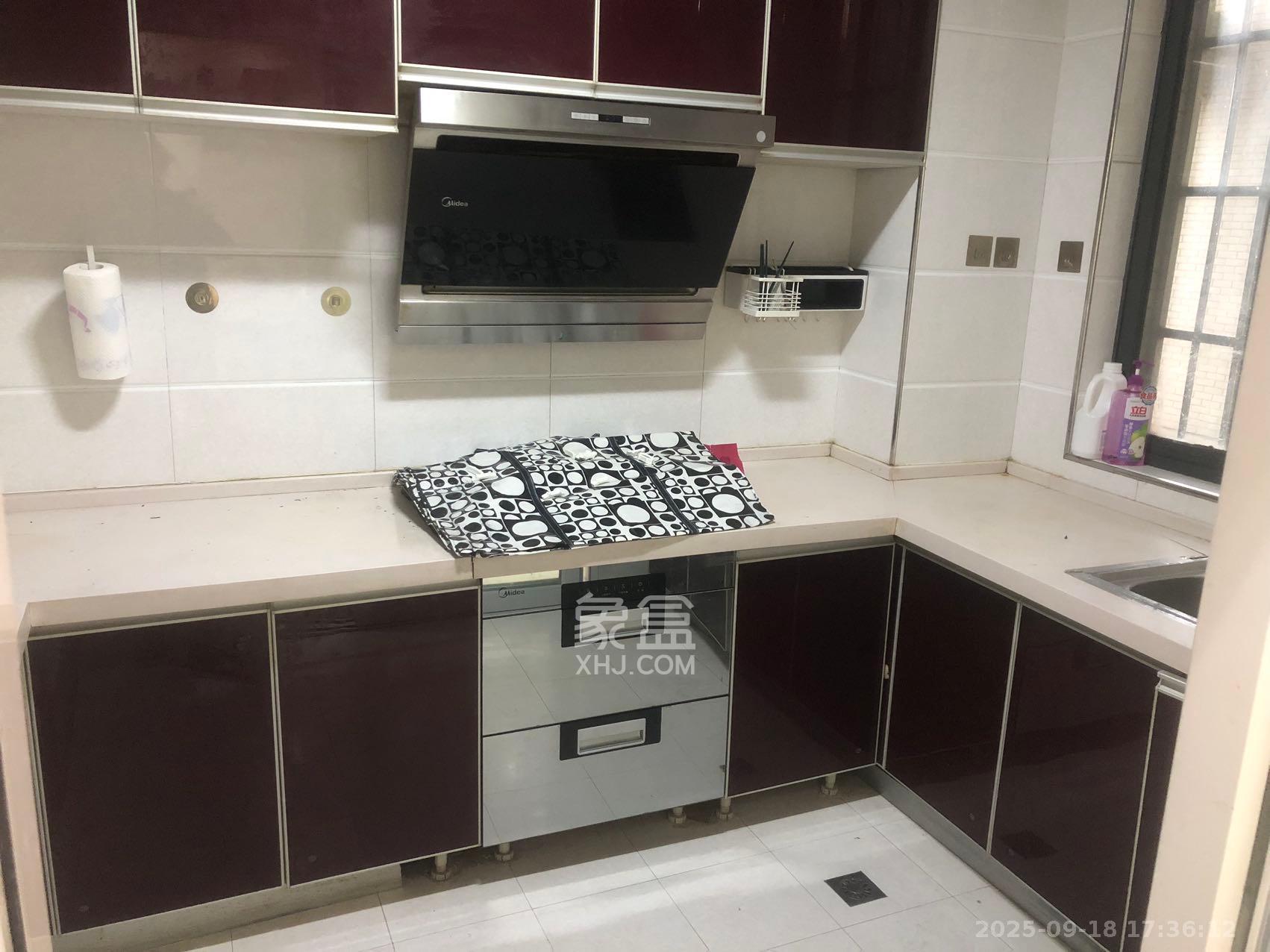 世纪桃花苑  4室2厅2卫    2650.0元/月室内图