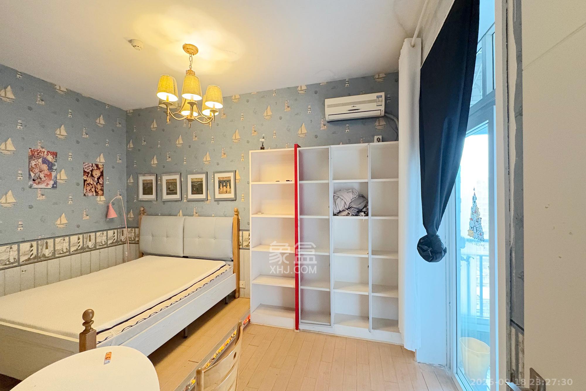 芙蓉同发 1室1厅1卫 46.8万 芙蓉同发 1室1厅1卫 46.8万卧室