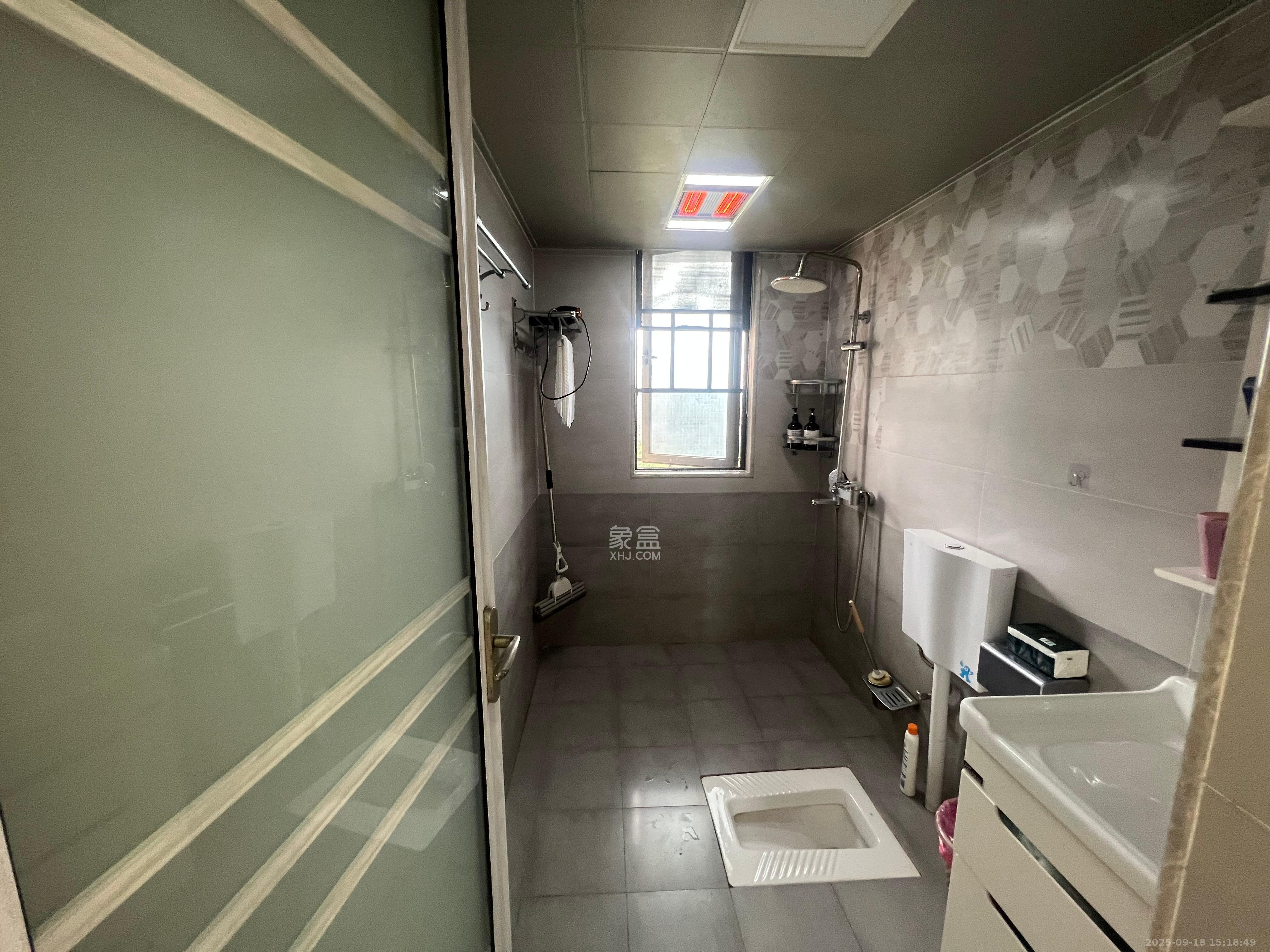 深业喜汇 4室2厅2卫 3200.0元/月 深业喜汇 4室2厅2卫 3200.0元/月室内图