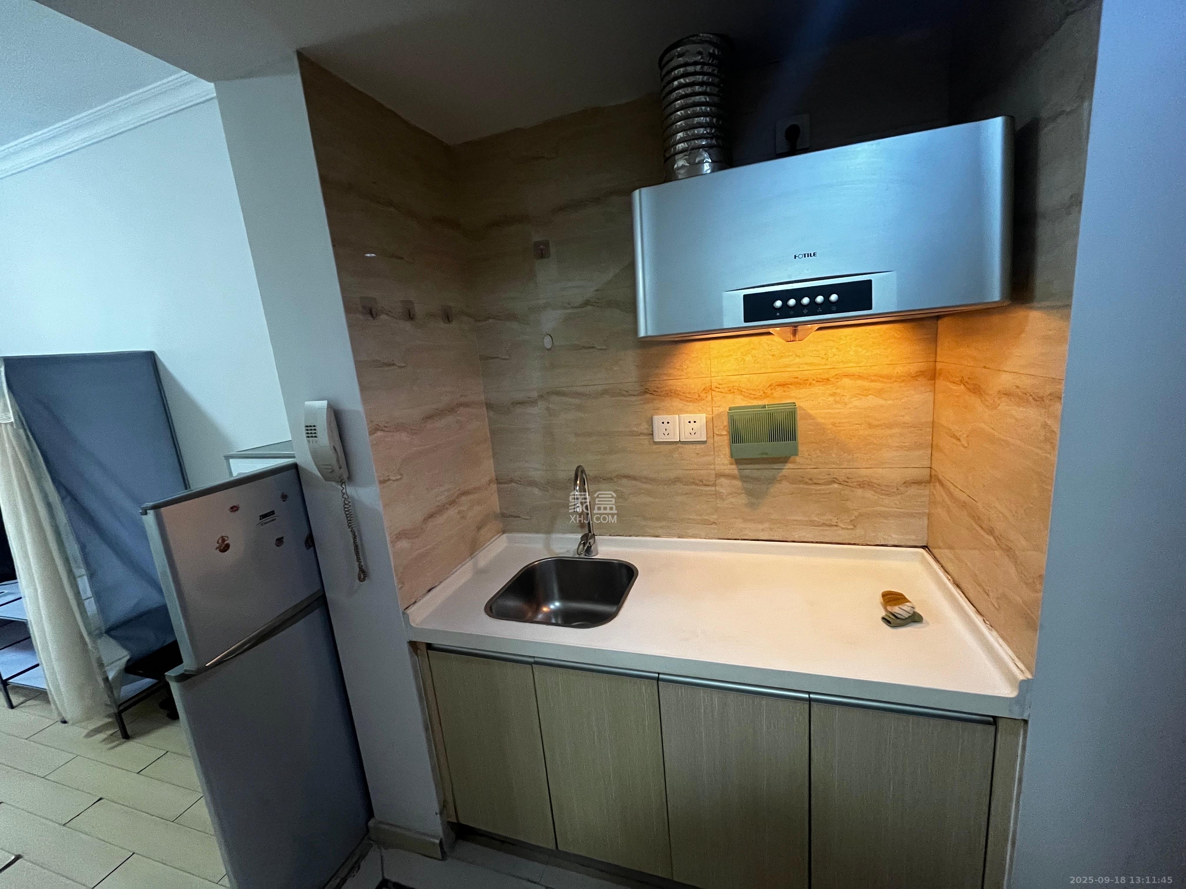 万科城市花园 1室1厅0卫 1400.0元/月 万科城市花园 1室1厅0卫 1400.0元/月室内图