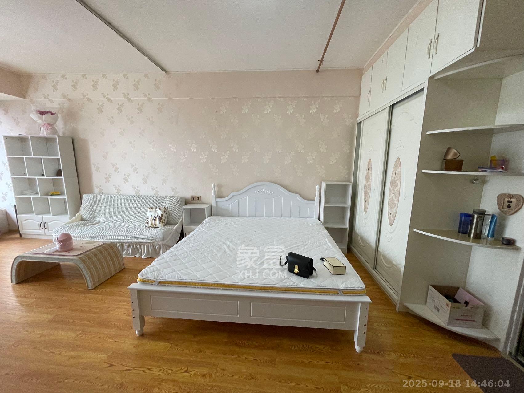 摩天一号 1室1厅1卫 2400.0元/月 摩天一号 1室1厅1卫 2400.0元/月室内图