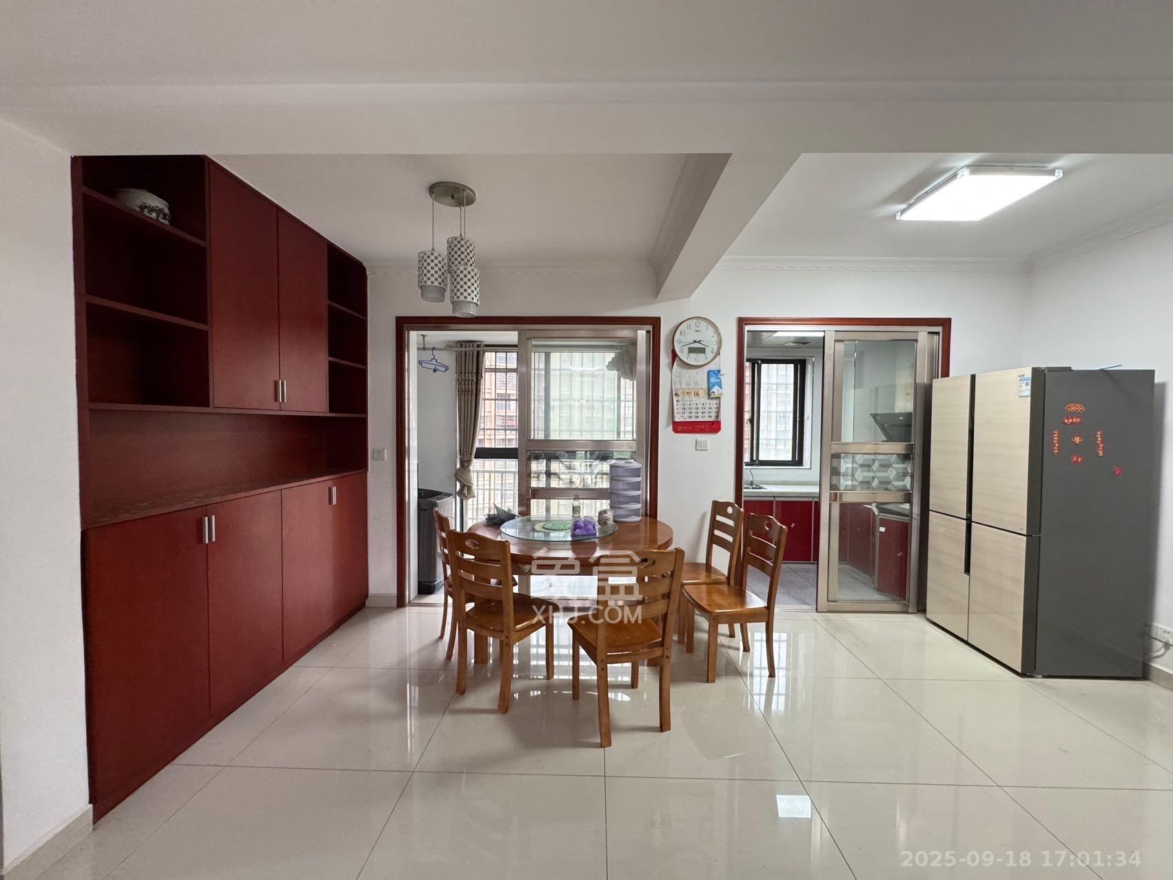 优山美地 3室2厅2卫 2600.0元/月 优山美地 3室2厅2卫 2600.0元/月室内图