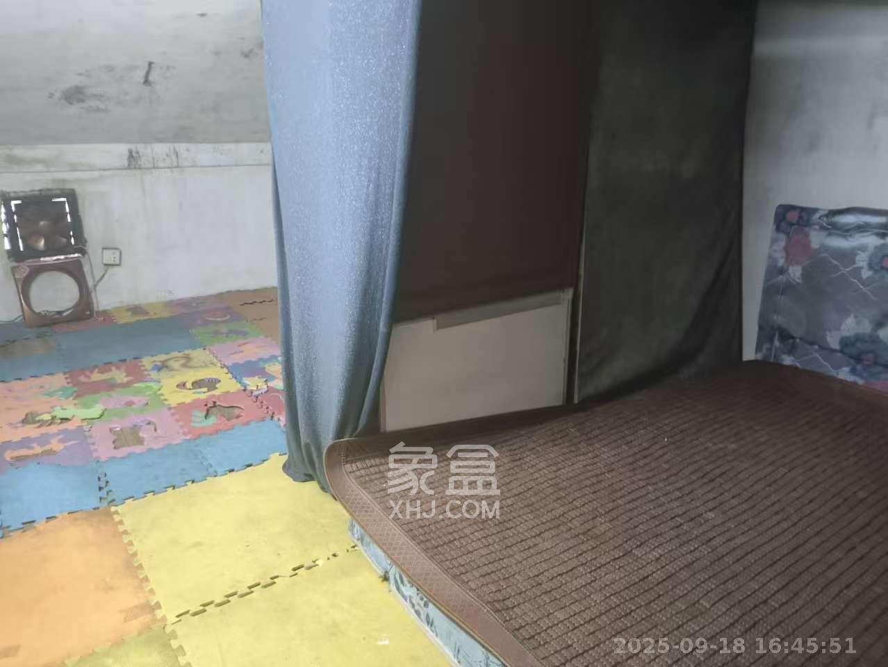 浦沅生活一区 1室0厅0卫 700.0元/月 浦沅生活一区 1室0厅0卫 700.0元/月室内图