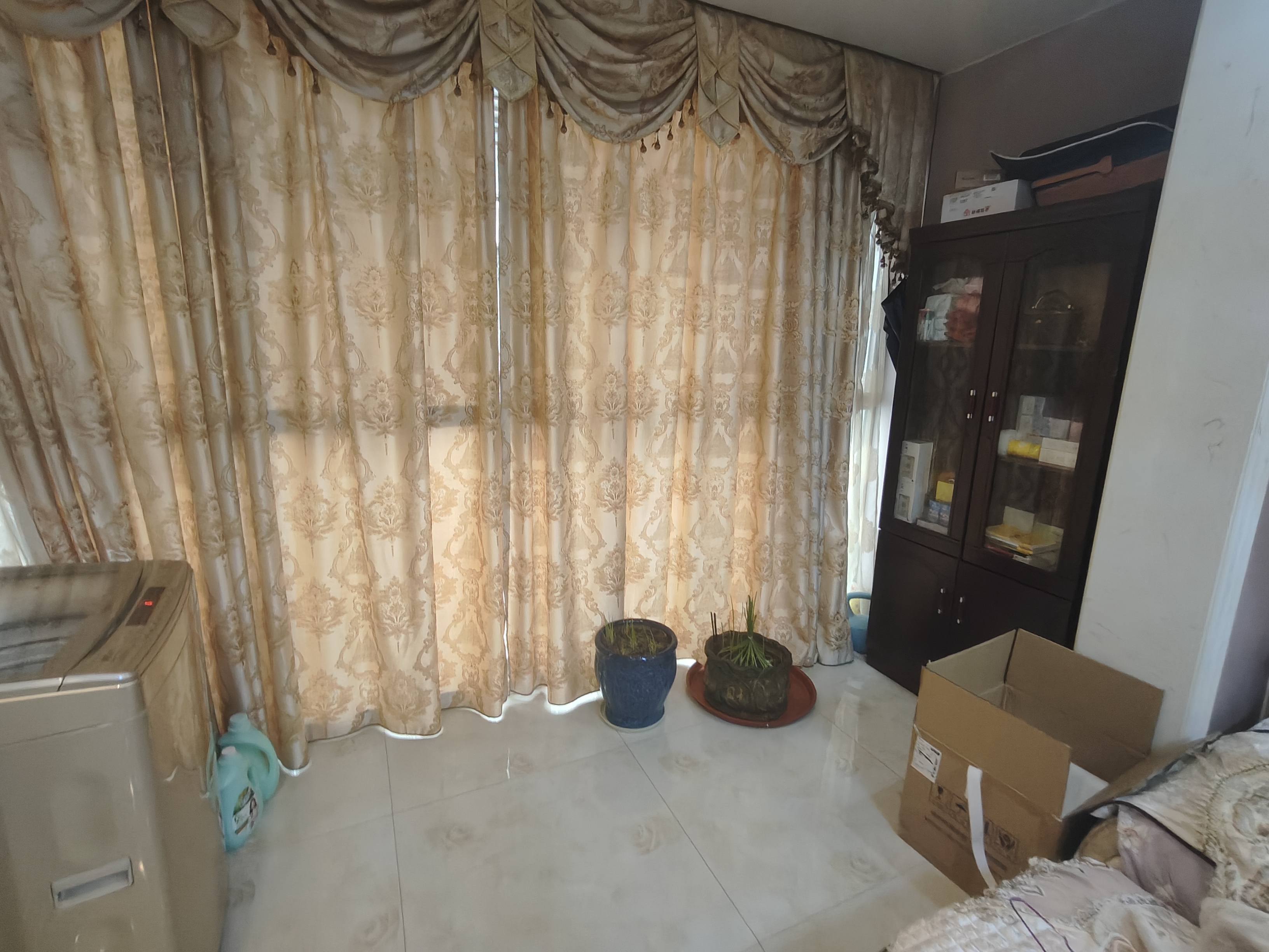 长湖小区  2室1厅1卫   1300.00元/月室内图