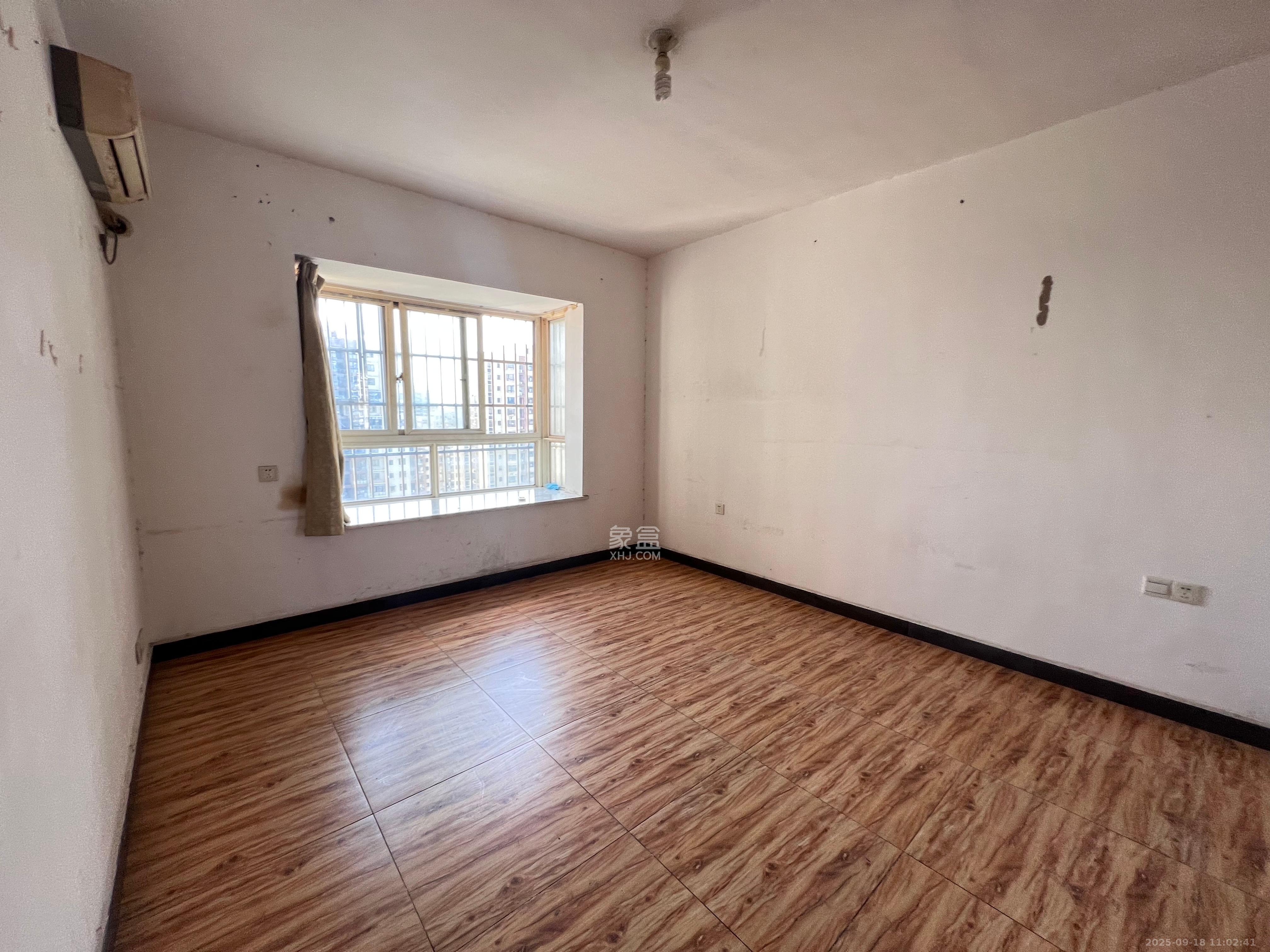 时代星城 3室2厅2卫 1900.0元/月 时代星城 3室2厅2卫 1900.0元/月室内图