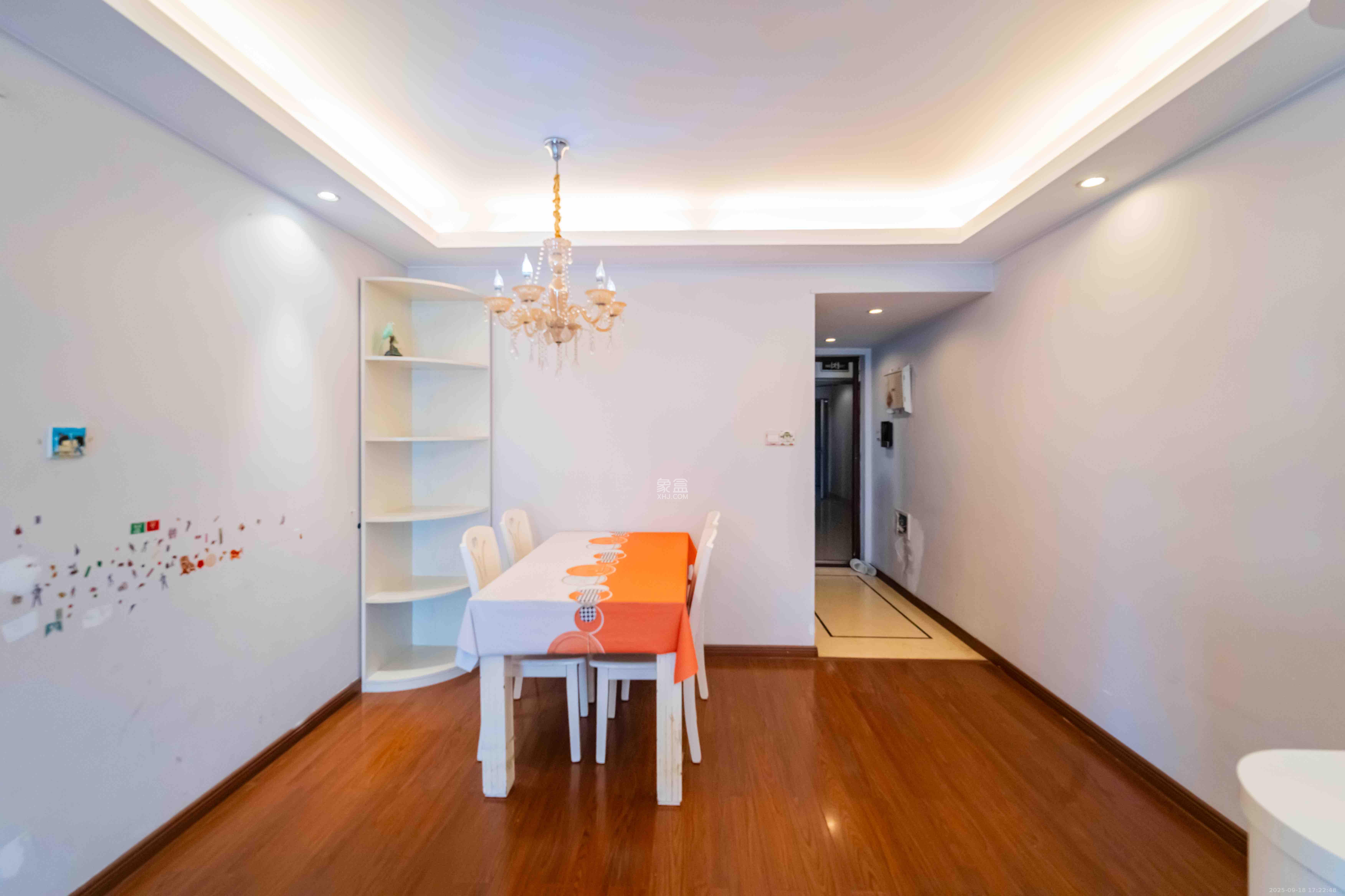 万科金域华府三四期  3室2厅1卫    2000.0元/月室内图