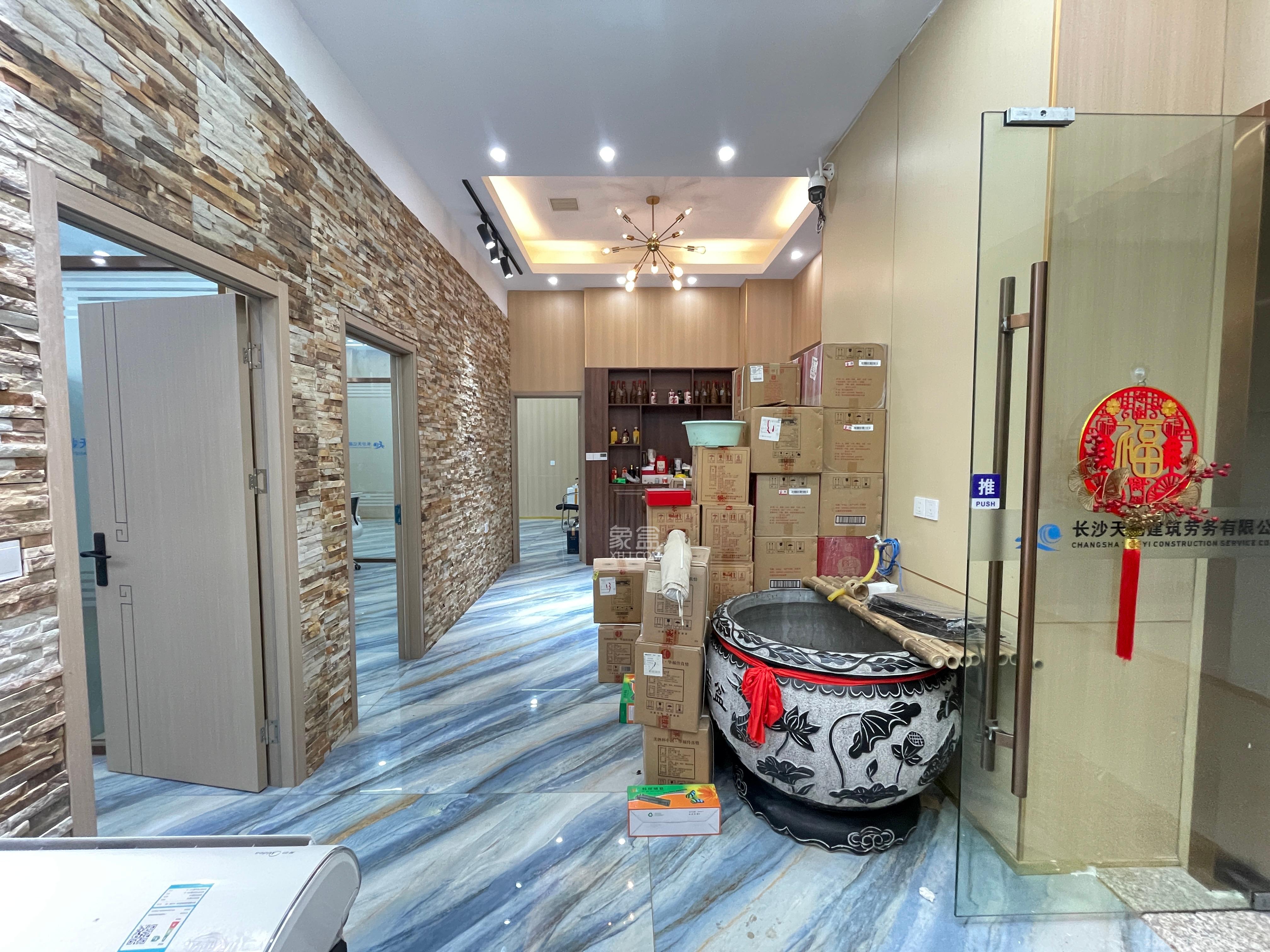 华润置地广场二期 3室1厅1卫 6000.0元/月 华润置地广场二期 3室1厅1卫 6000.0元/月室内图