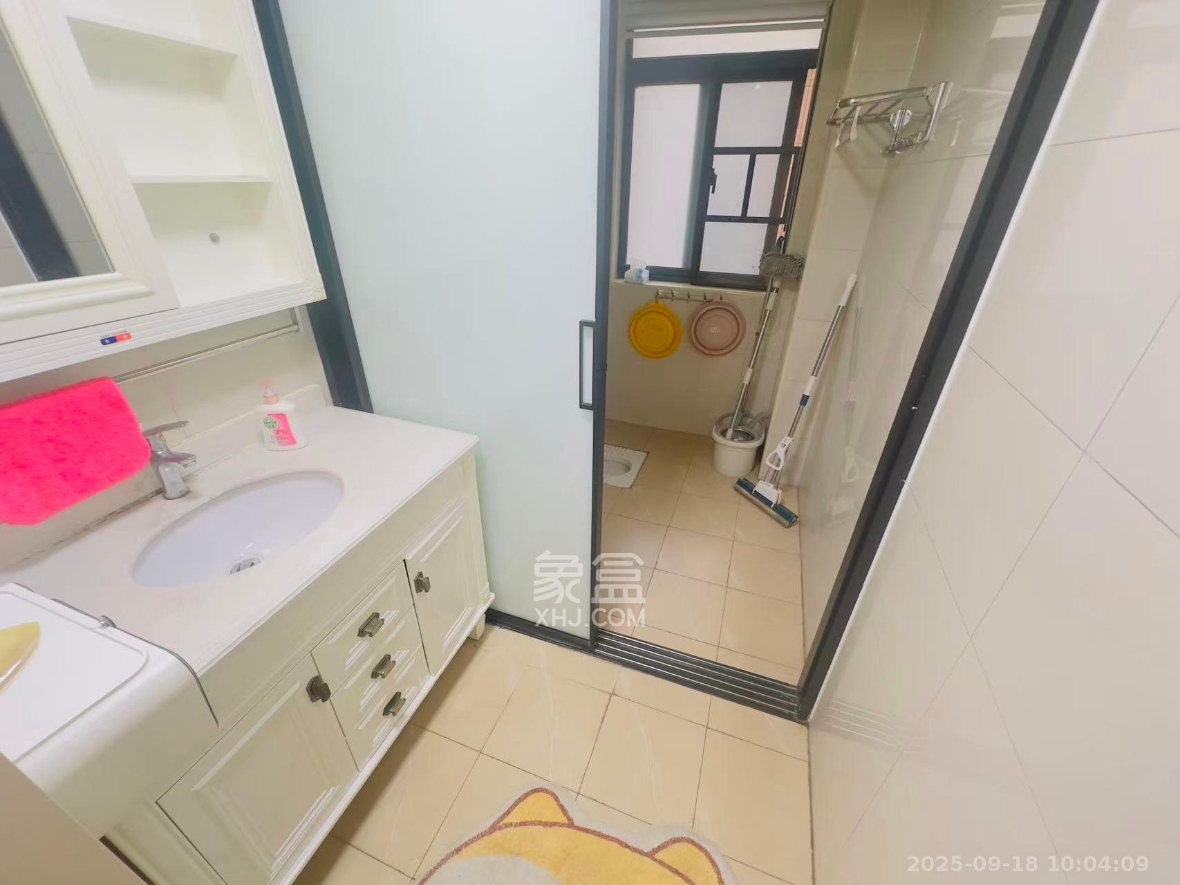 江南华府  1室2厅1卫    2800.0元/月室内图