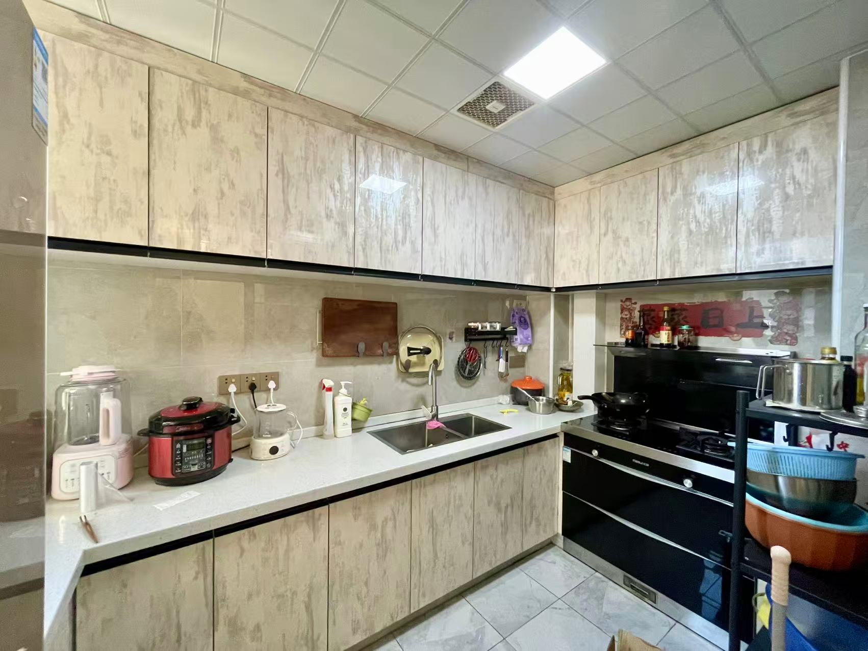 山水洲城华晨第一城 3室2厅2卫 92.0万 山水洲城华晨第一城 3室2厅2卫 92.0万室内图