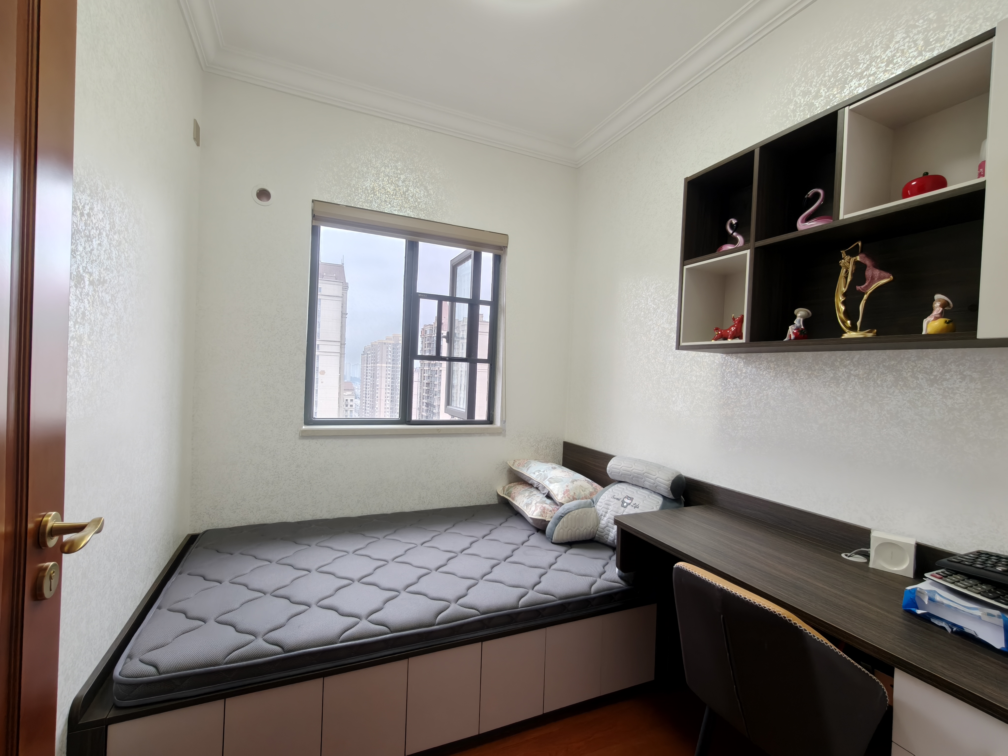 恒大华府 4室2厅2卫 116.8万 恒大华府 4室2厅2卫 116.8万室内图