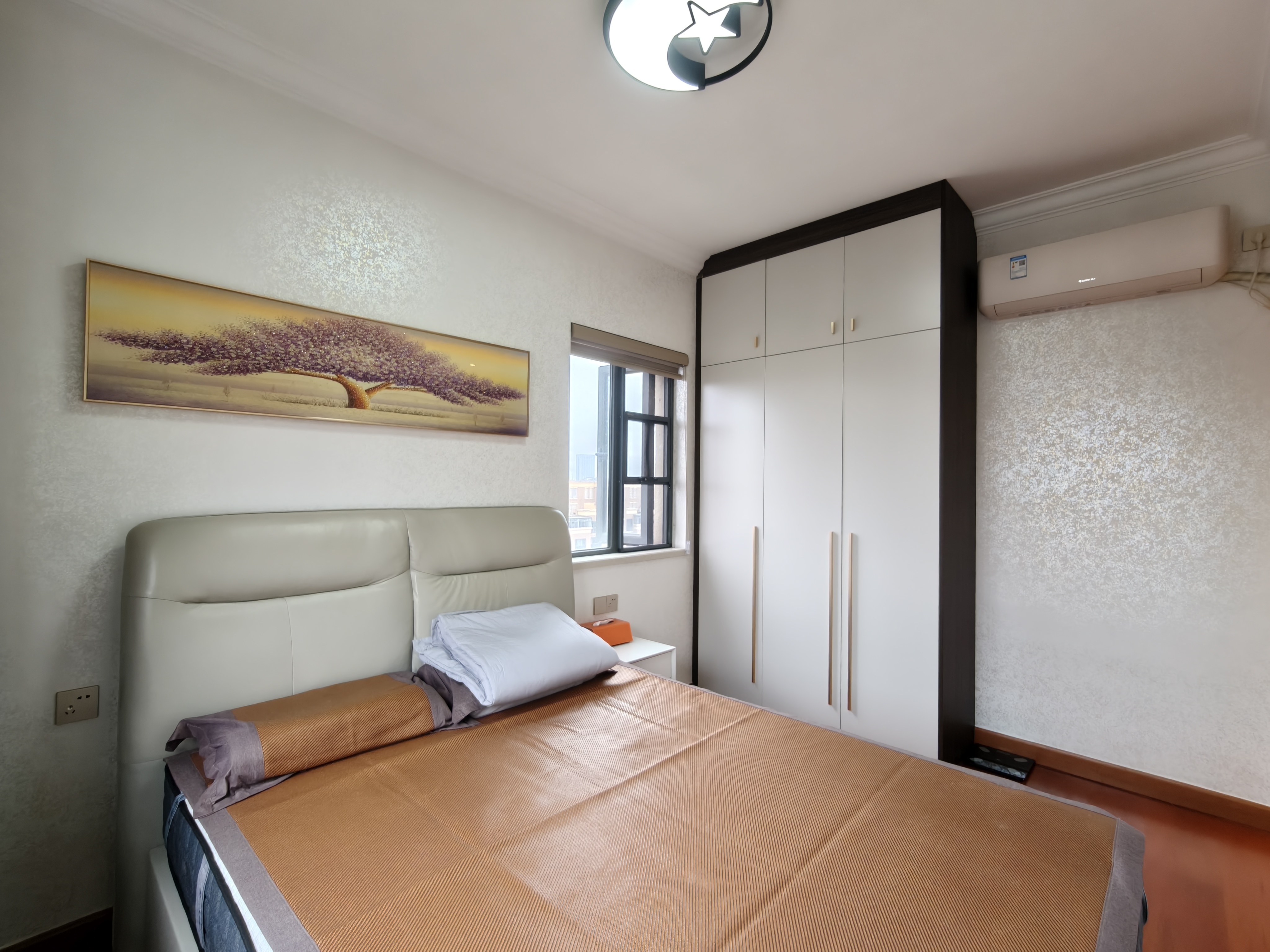 恒大华府 4室2厅2卫 116.8万 恒大华府 4室2厅2卫 116.8万室内图