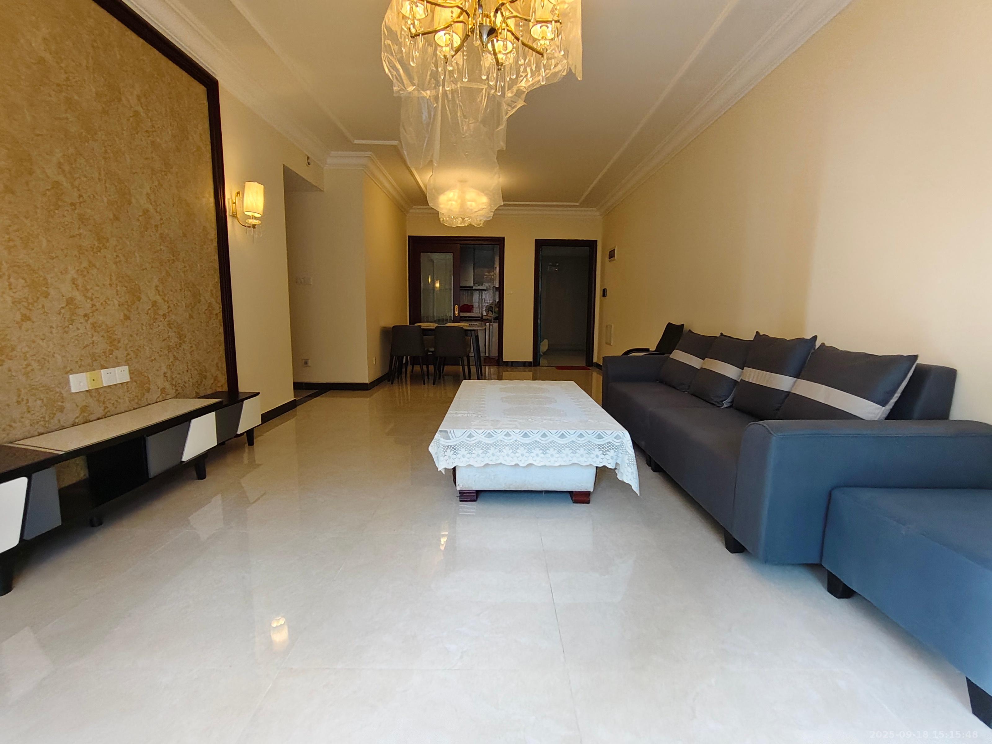 恒大华府  3室2厅2卫    2200.0元/月 恒大华府  3室2厅2卫    2200.0元/月室内图