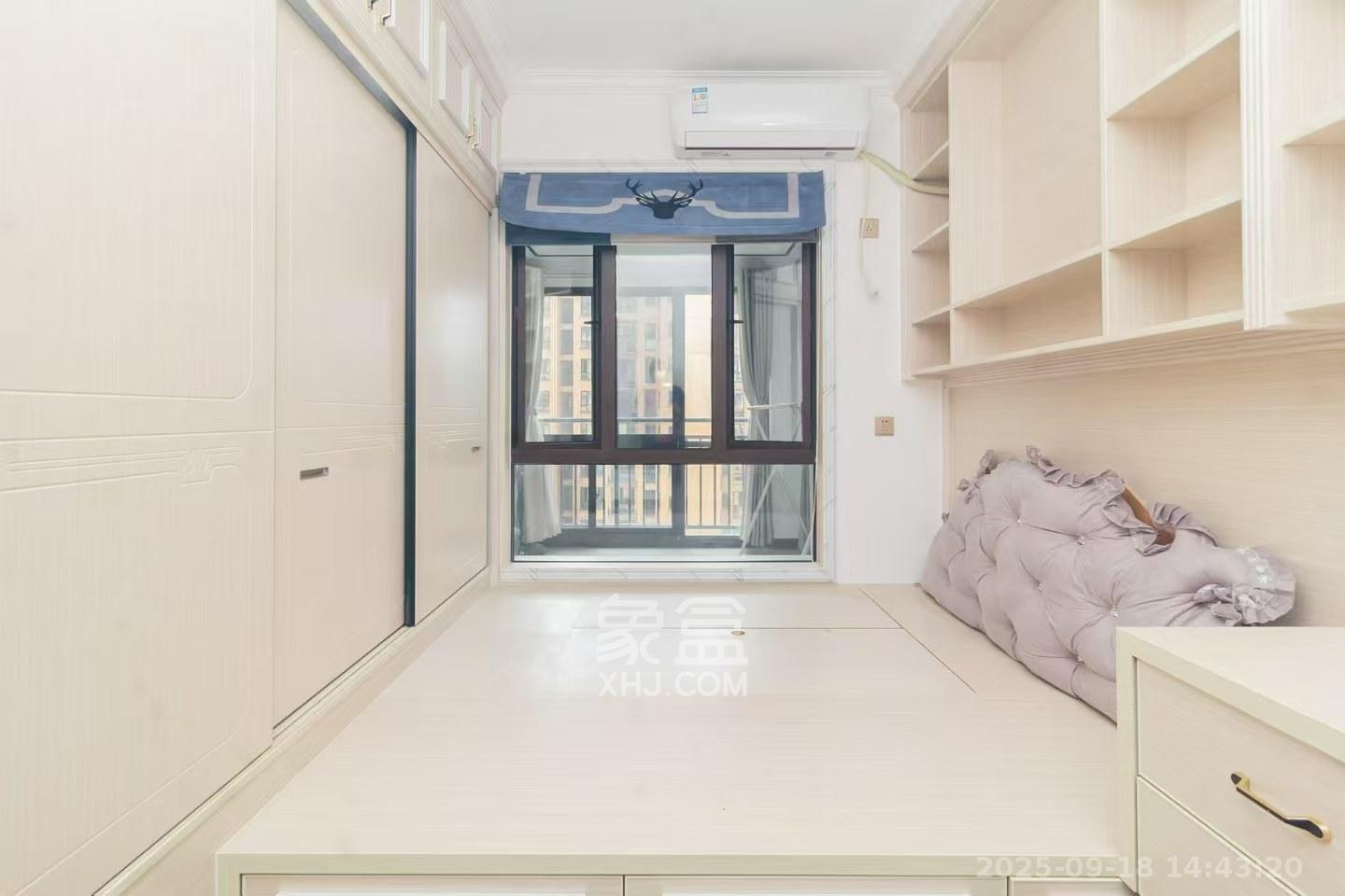 天园假日 3室2厅2卫 2800.0元/月 天园假日 3室2厅2卫 2800.0元/月室内图