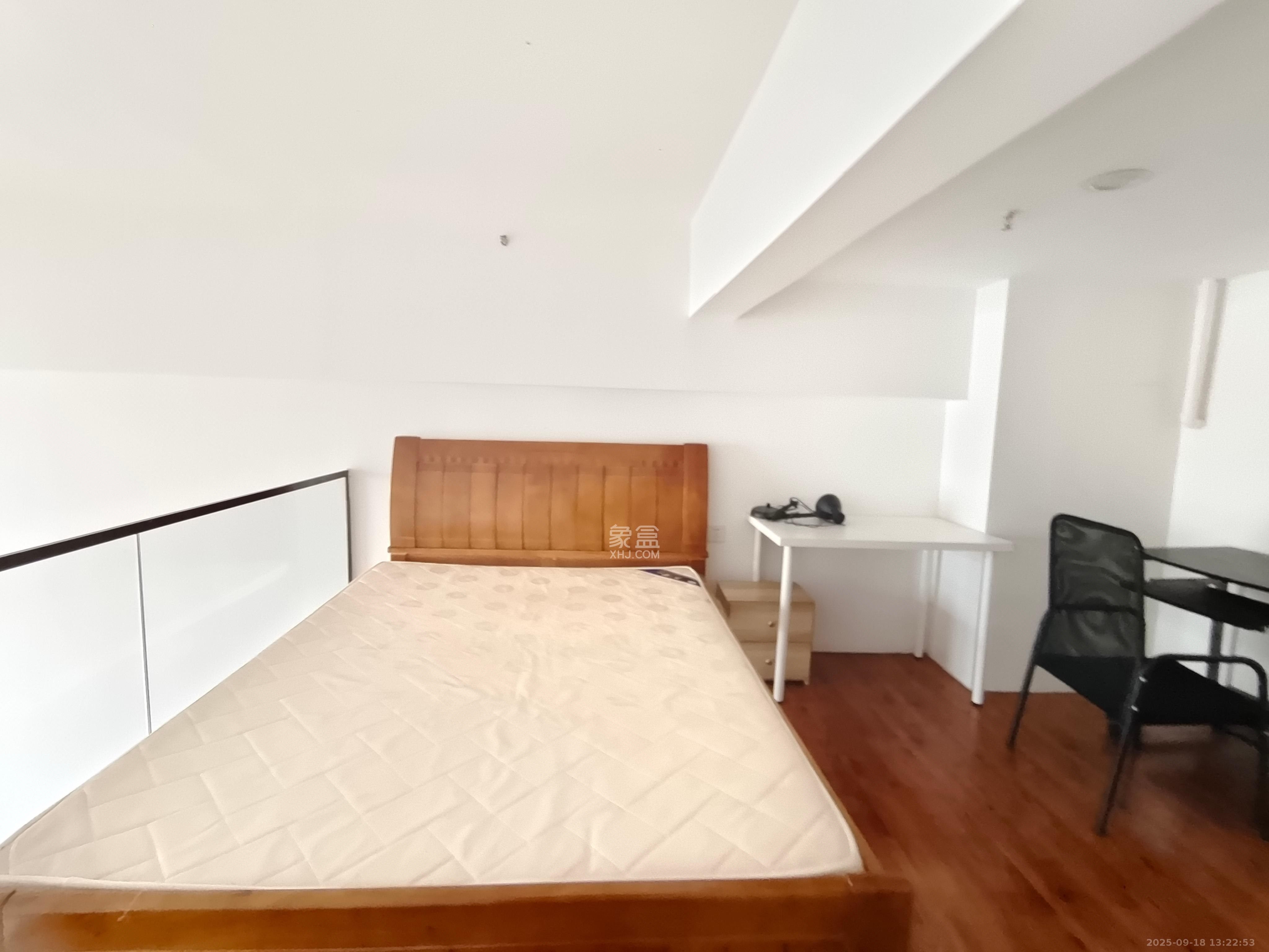 兰亭湾畔 1室1厅1卫 1400.0元/月 兰亭湾畔 1室1厅1卫 1400.0元/月室内图