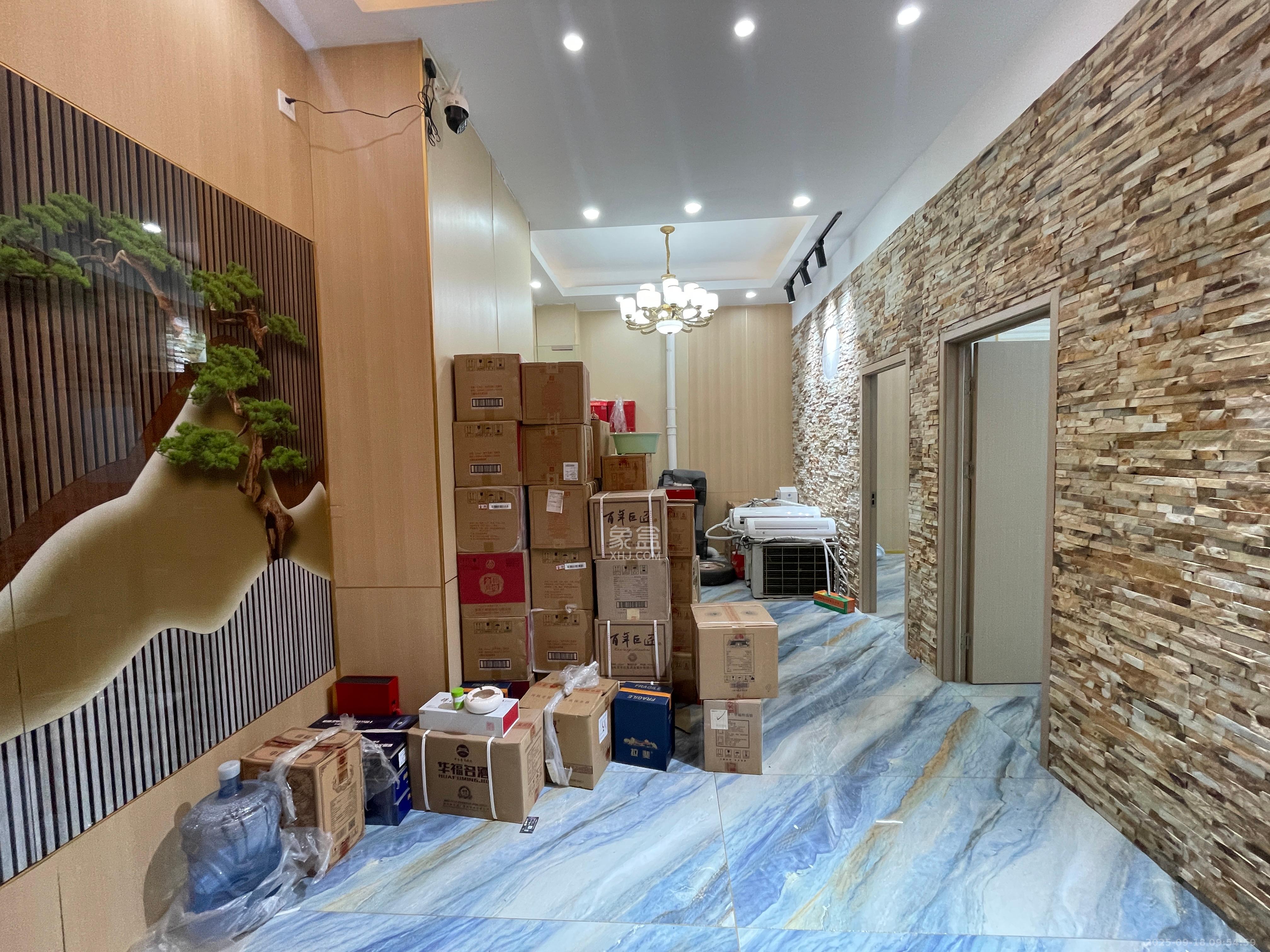 华润置地广场二期  3室1厅1卫    6000.0元/月室内图