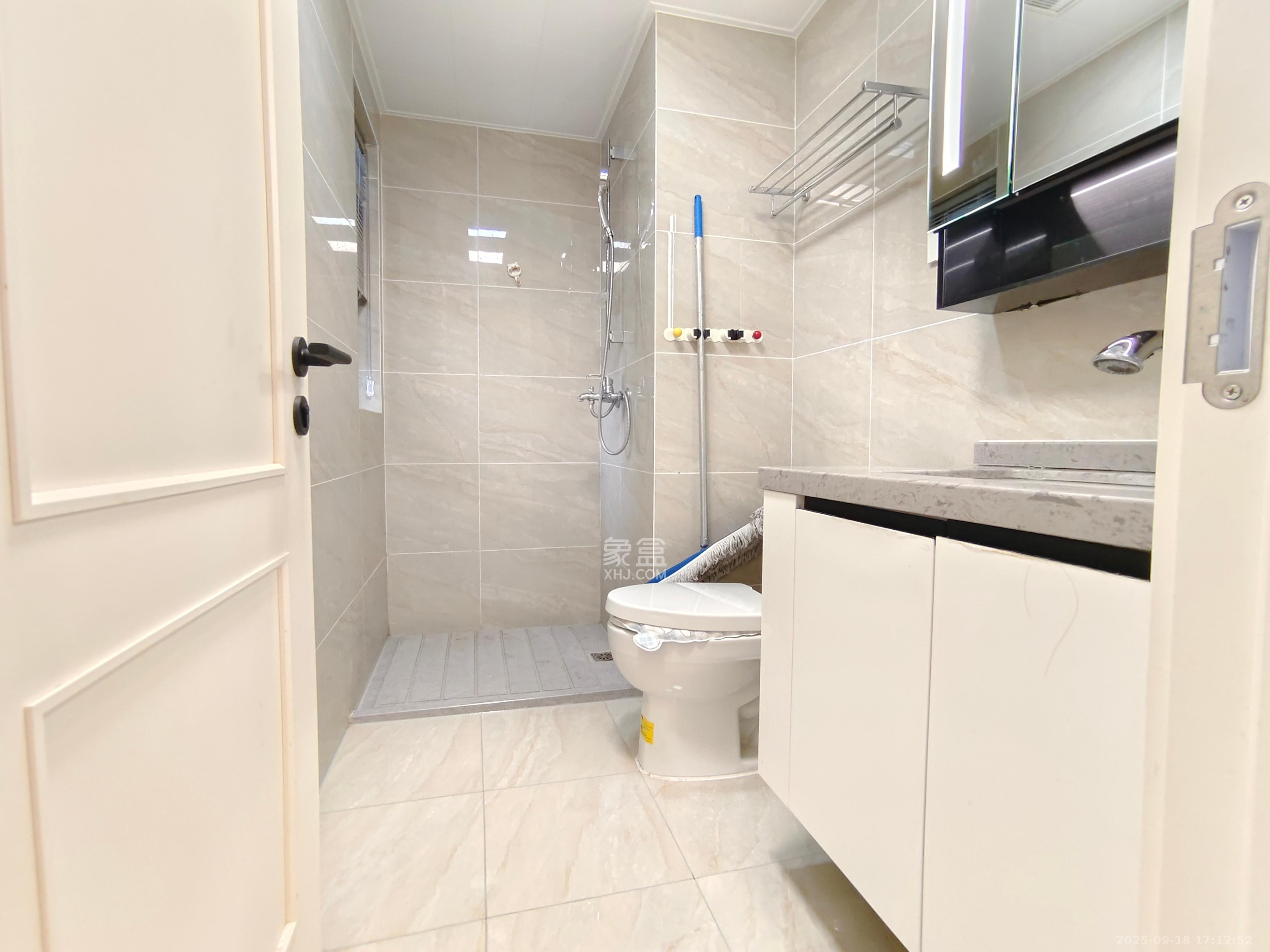 万科金色梦想B区 3室2厅2卫 3000.0元/月 万科金色梦想B区 3室2厅2卫 3000.0元/月室内图