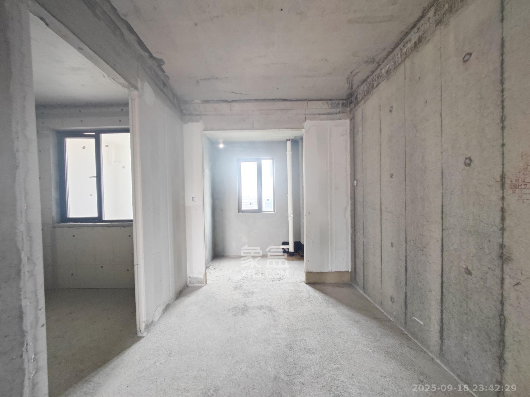 润和翰文府  3室2厅2卫    119.8万其他