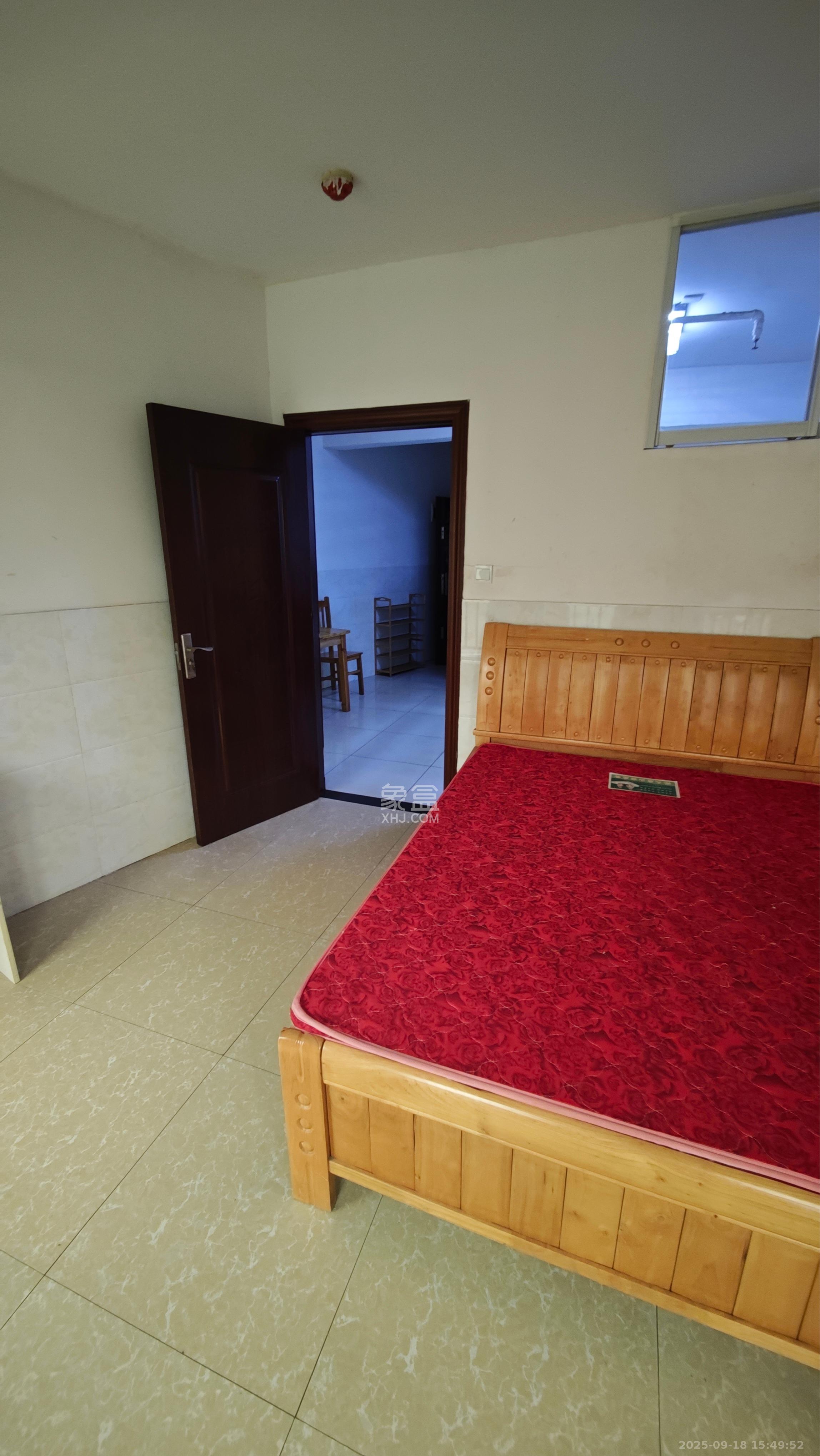 湖韵佳苑  2室1厅1卫    1600.0元/月室内图