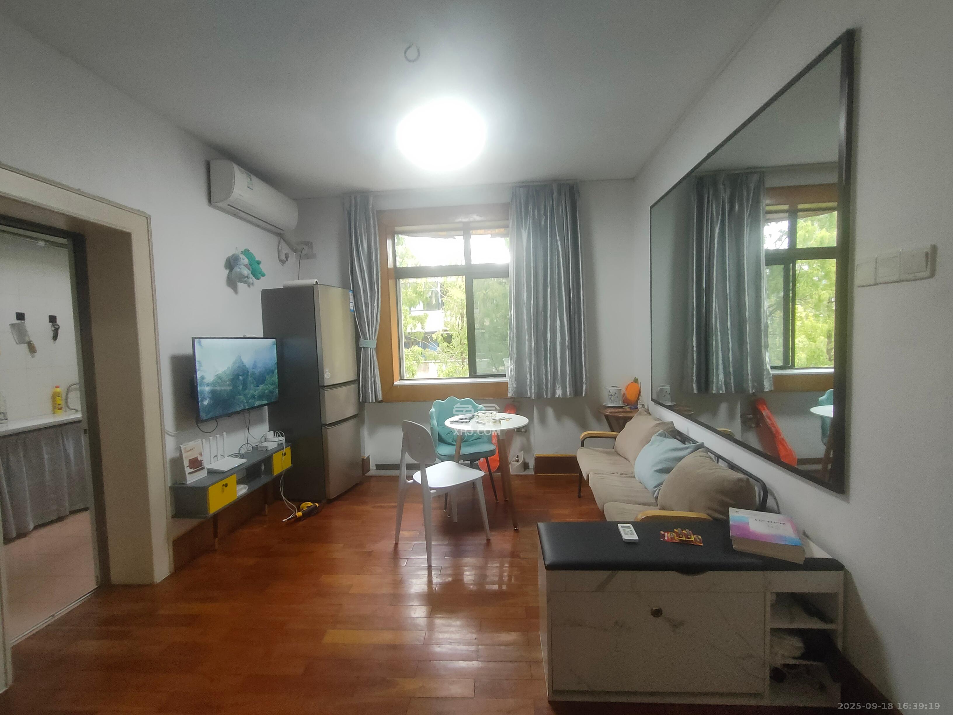 林业厅宿舍 3室1厅1卫 2200.0元/月 林业厅宿舍 3室1厅1卫 2200.0元/月室内图