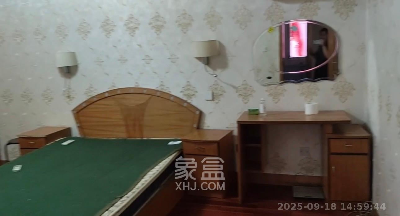 大有商住楼 3室1厅1卫 1300.0元/月 大有商住楼 3室1厅1卫 1300.0元/月室内图