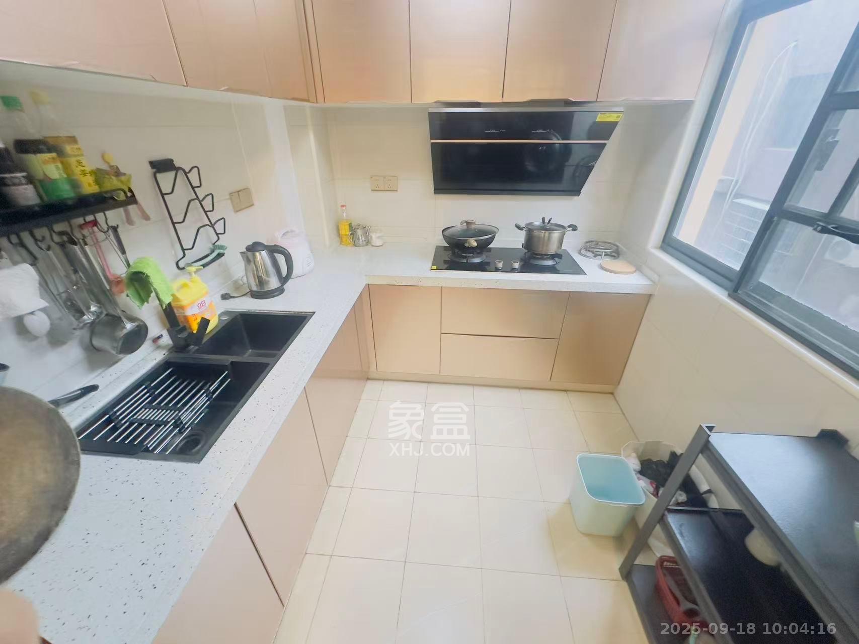 江南华府  1室2厅1卫    2800.0元/月室内图