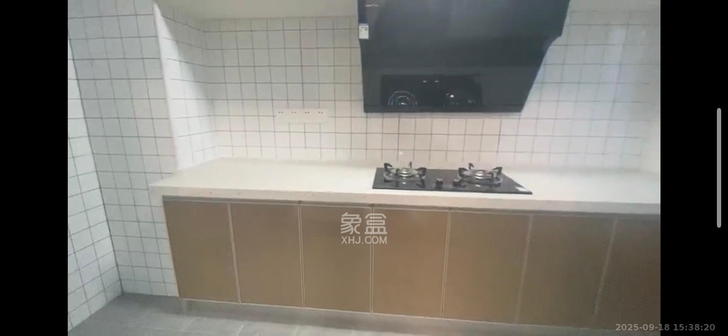 保利麓谷林语E区 3室2厅1卫 2300.0元/月 保利麓谷林语E区 3室2厅1卫 2300.0元/月室内图