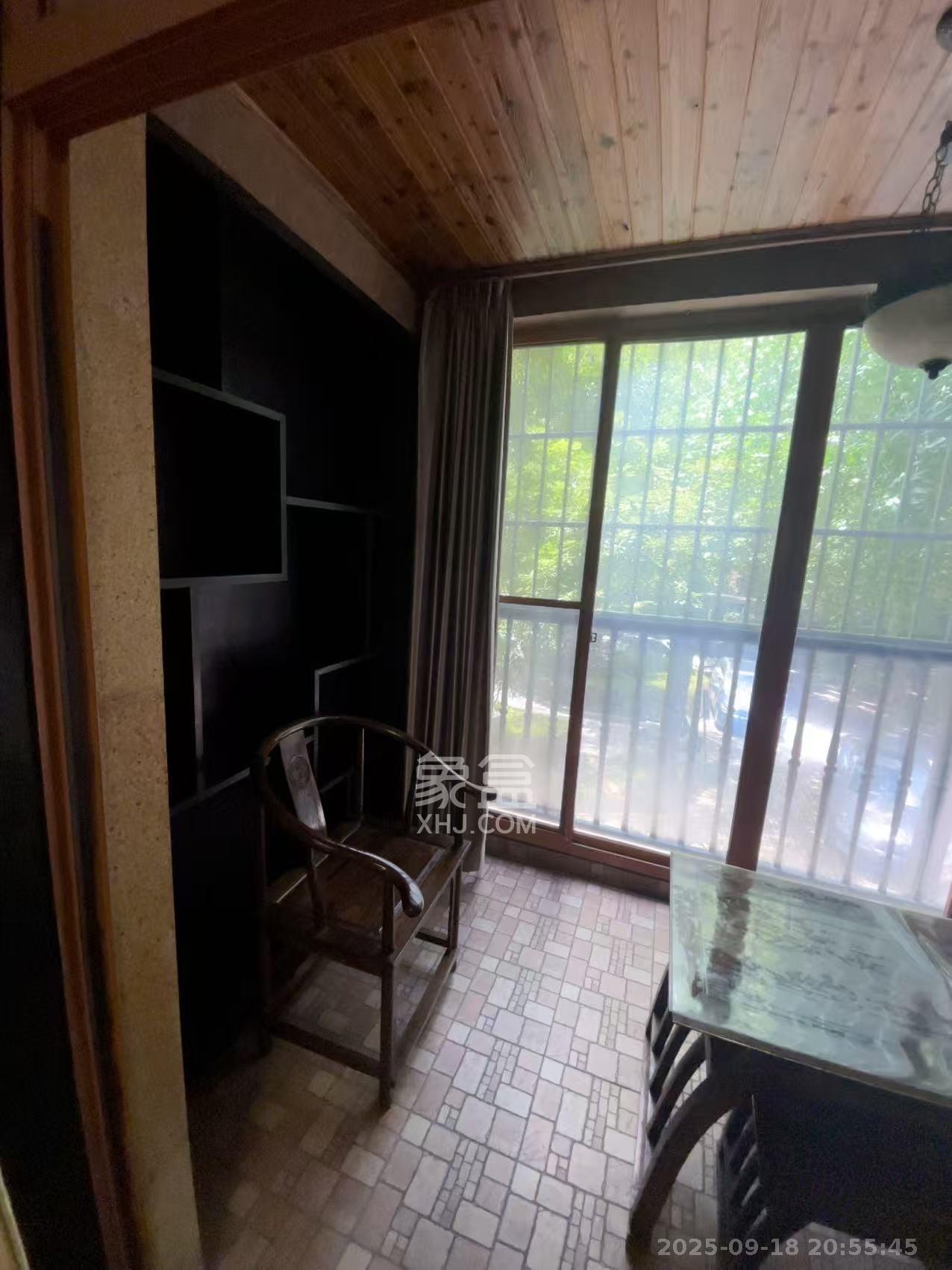 世嘉国际华城  1室0厅0卫    3500.0元/月 世嘉国际华城  1室0厅0卫    3500.0元/月室内图