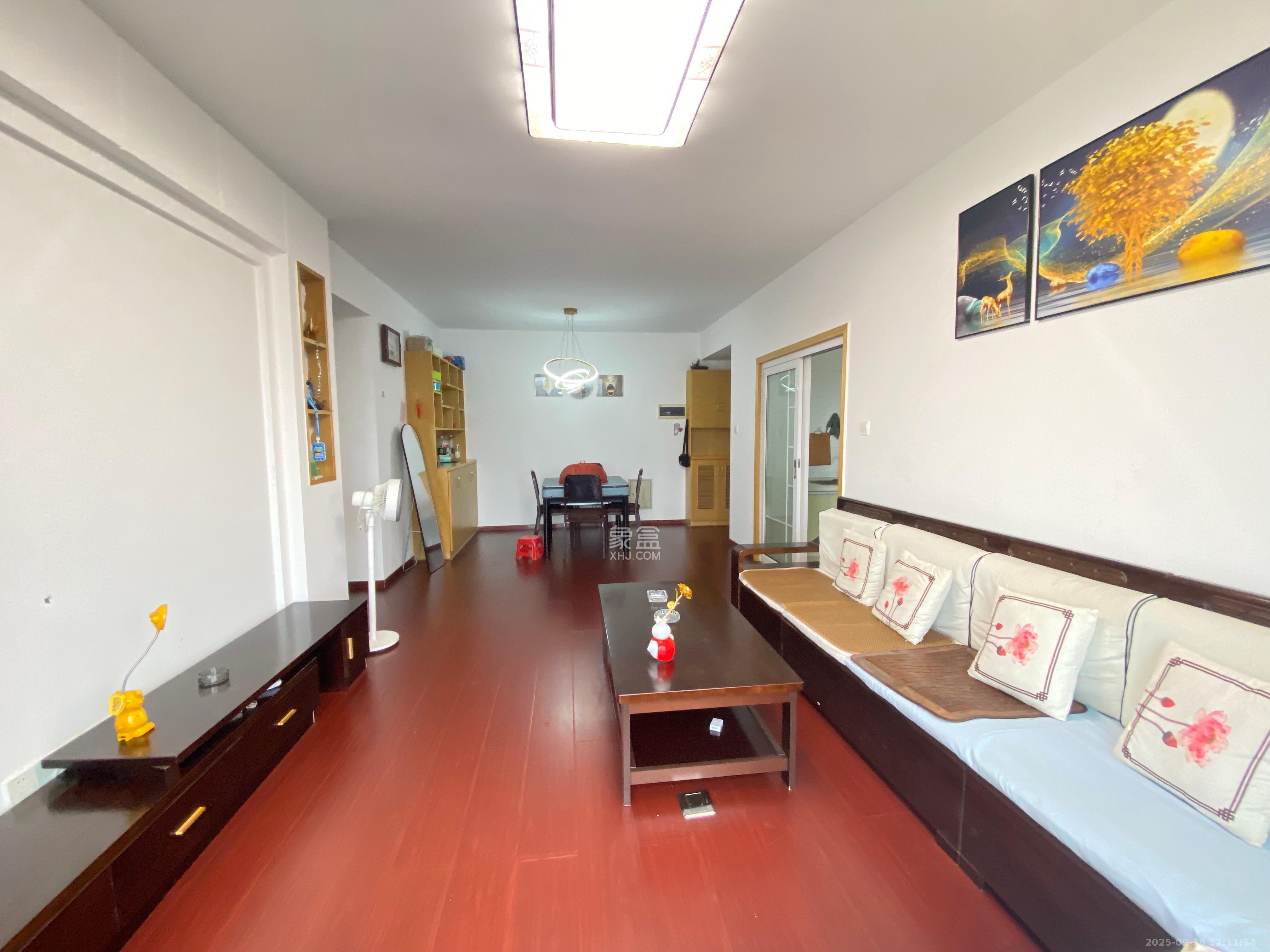 新雅黄金苑 3室2厅2卫 1400.0元/月 新雅黄金苑 3室2厅2卫 1400.0元/月室内图