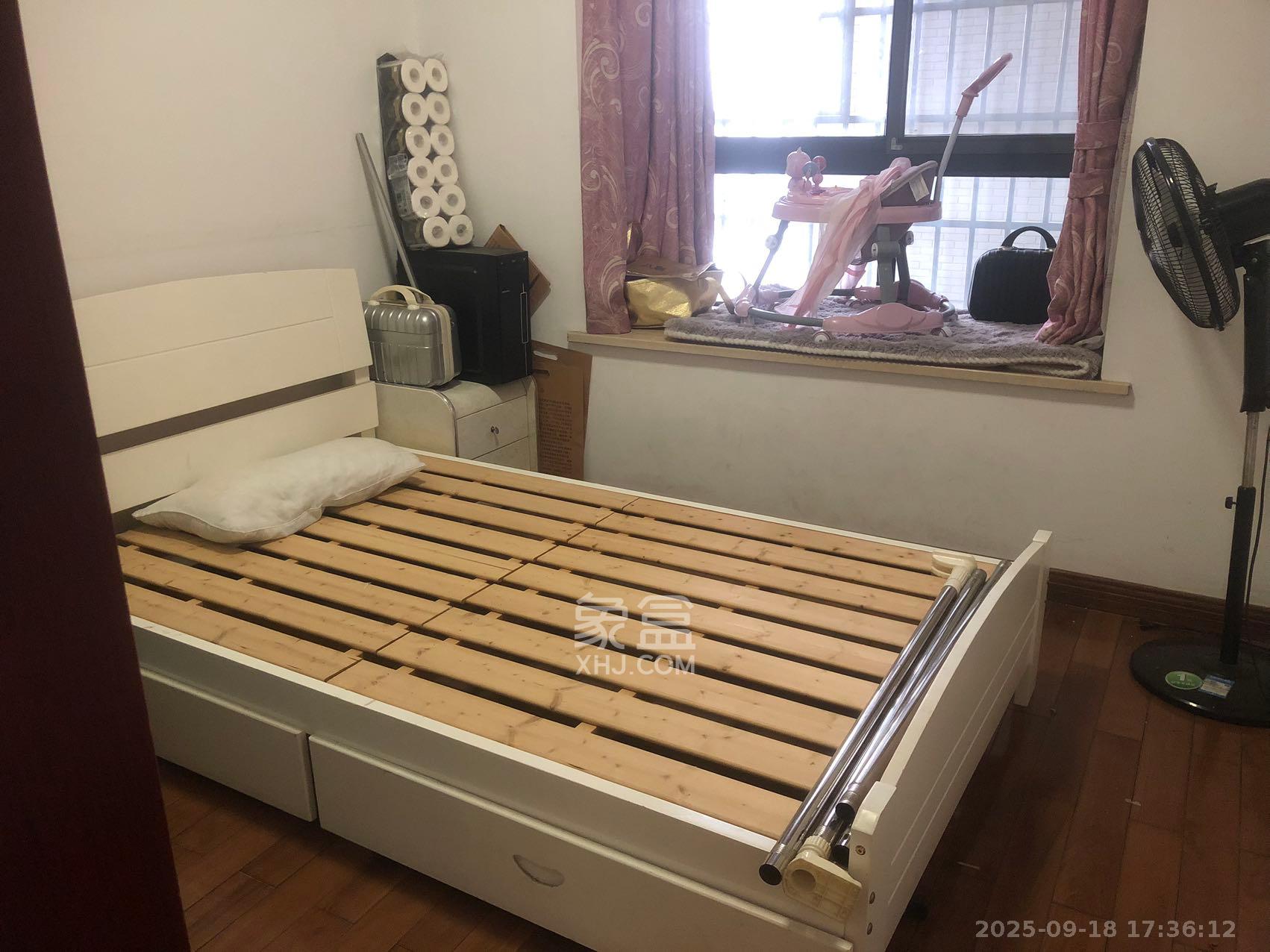 世纪桃花苑  4室2厅2卫    2650.0元/月室内图