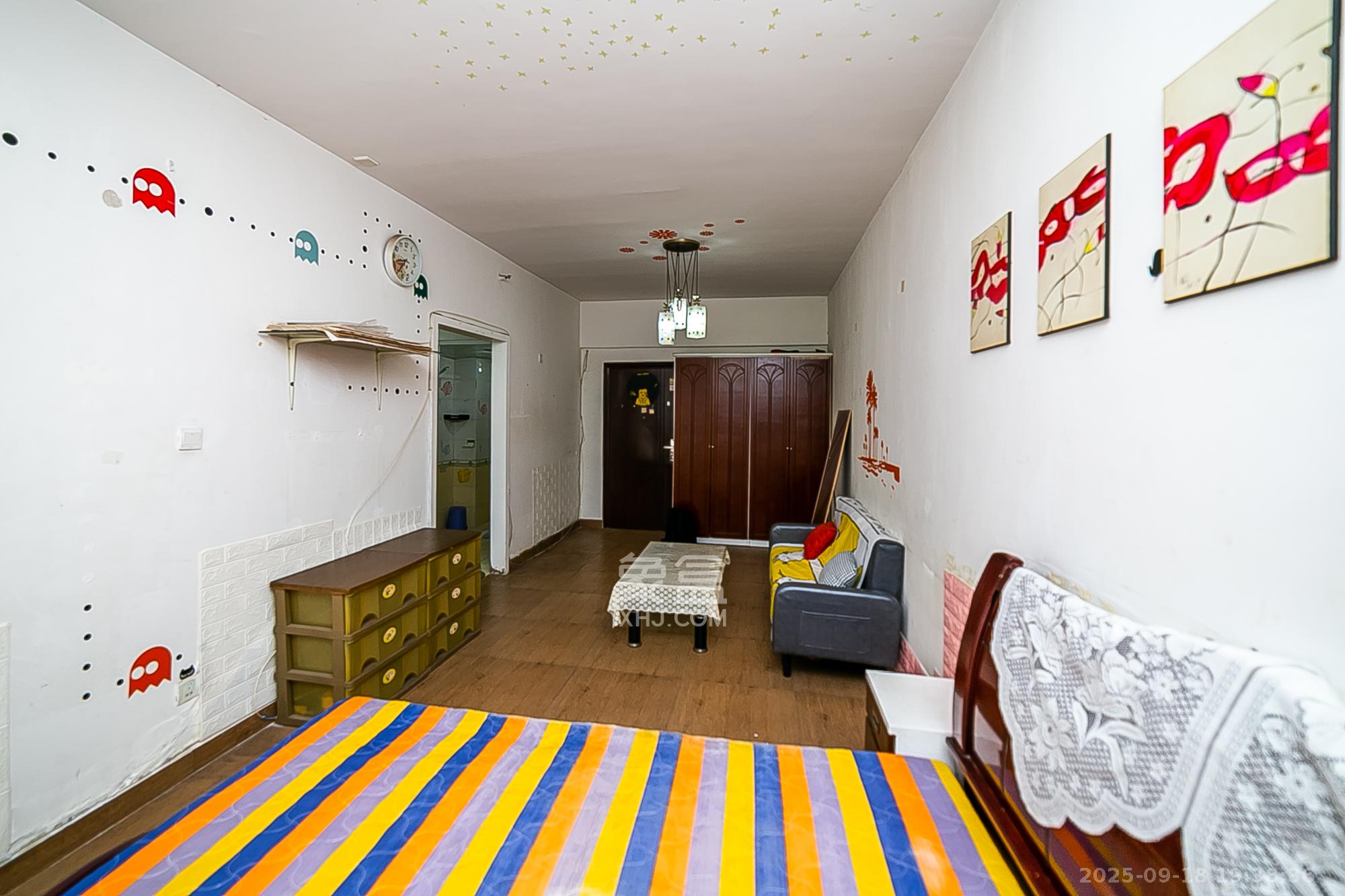 中远公馆 1室1厅1卫 28.0万 中远公馆 1室1厅1卫 28.0万卧室