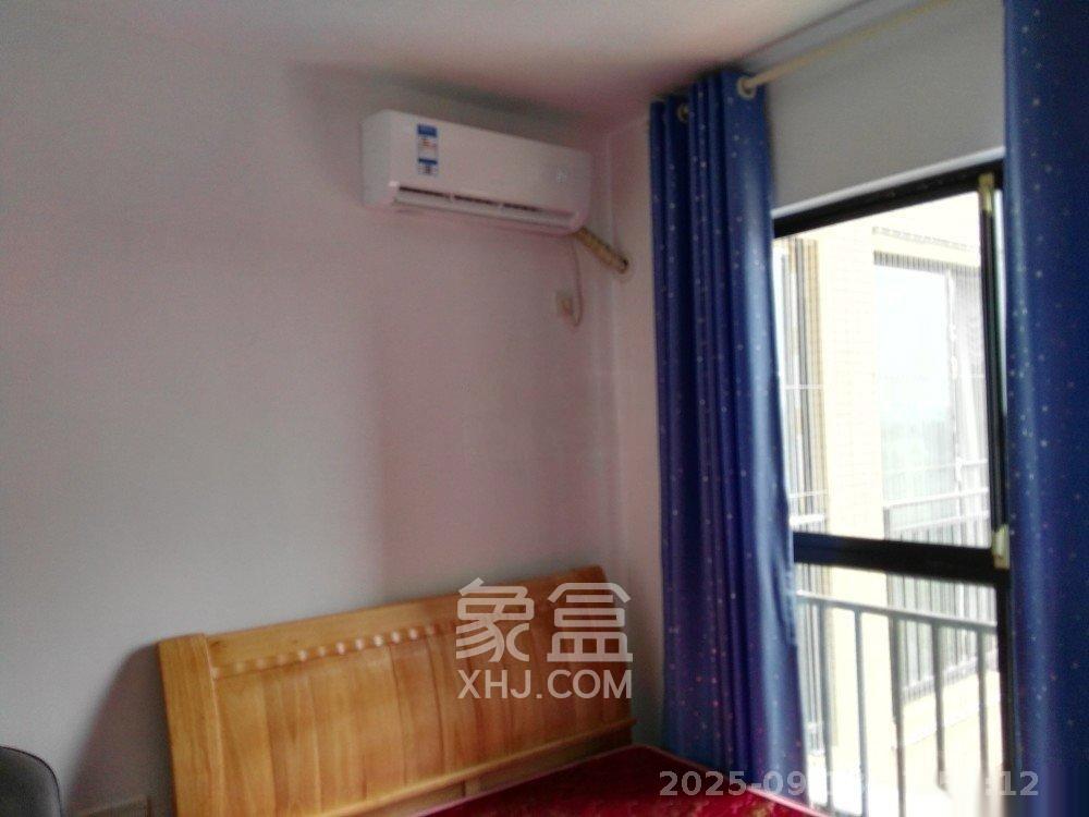 钰龙天下二期（钰龙佳园）  3室2厅2卫    3000.0元/月室内图