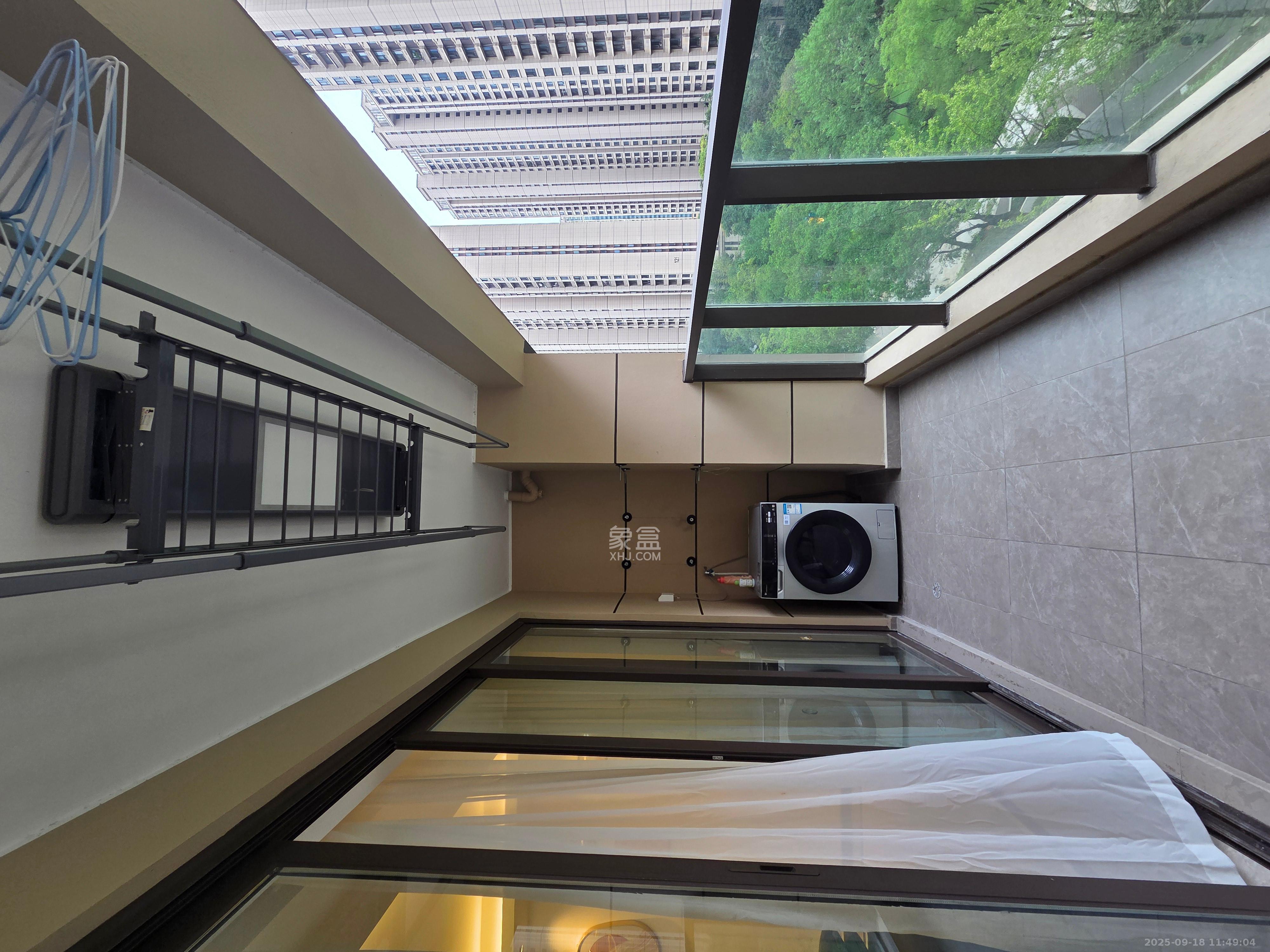 龙湖铂金中心(龙湖春江郦城) 1室0厅0卫 4500.0元/月 龙湖铂金中心(龙湖春江郦城) 1室0厅0卫 4500.0元/月室内图