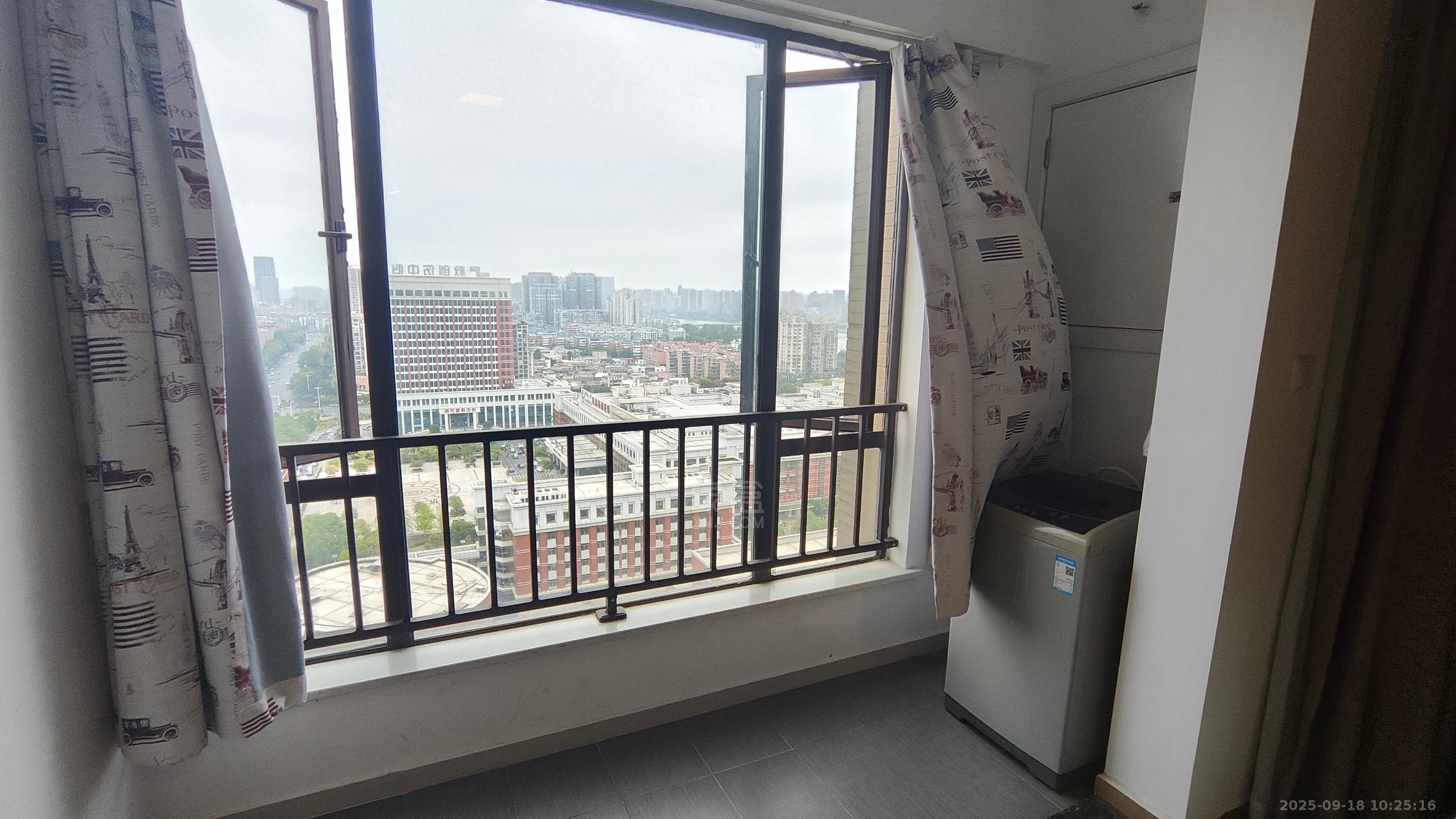 中泰财富湘江 1室1厅1卫 1100.0元/月 中泰财富湘江 1室1厅1卫 1100.0元/月室内图