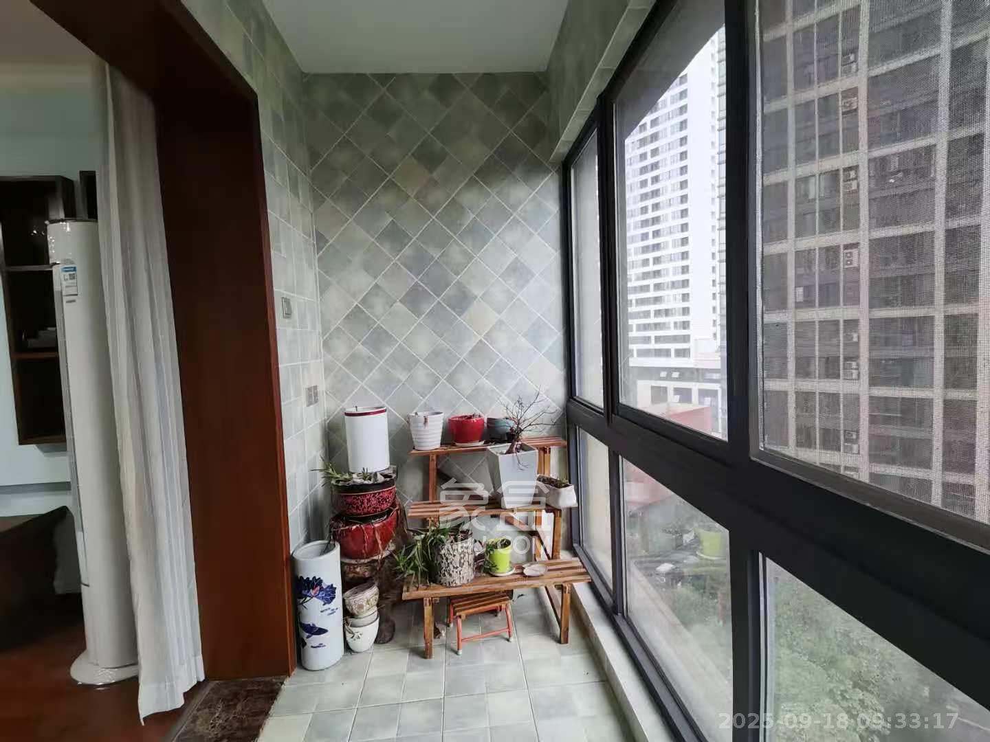 天健壹平方英里(天健芙蓉盛世二期) 4室2厅2卫 4000.0元/月 天健壹平方英里(天健芙蓉盛世二期) 4室2厅2卫 4000.0元/月室内图