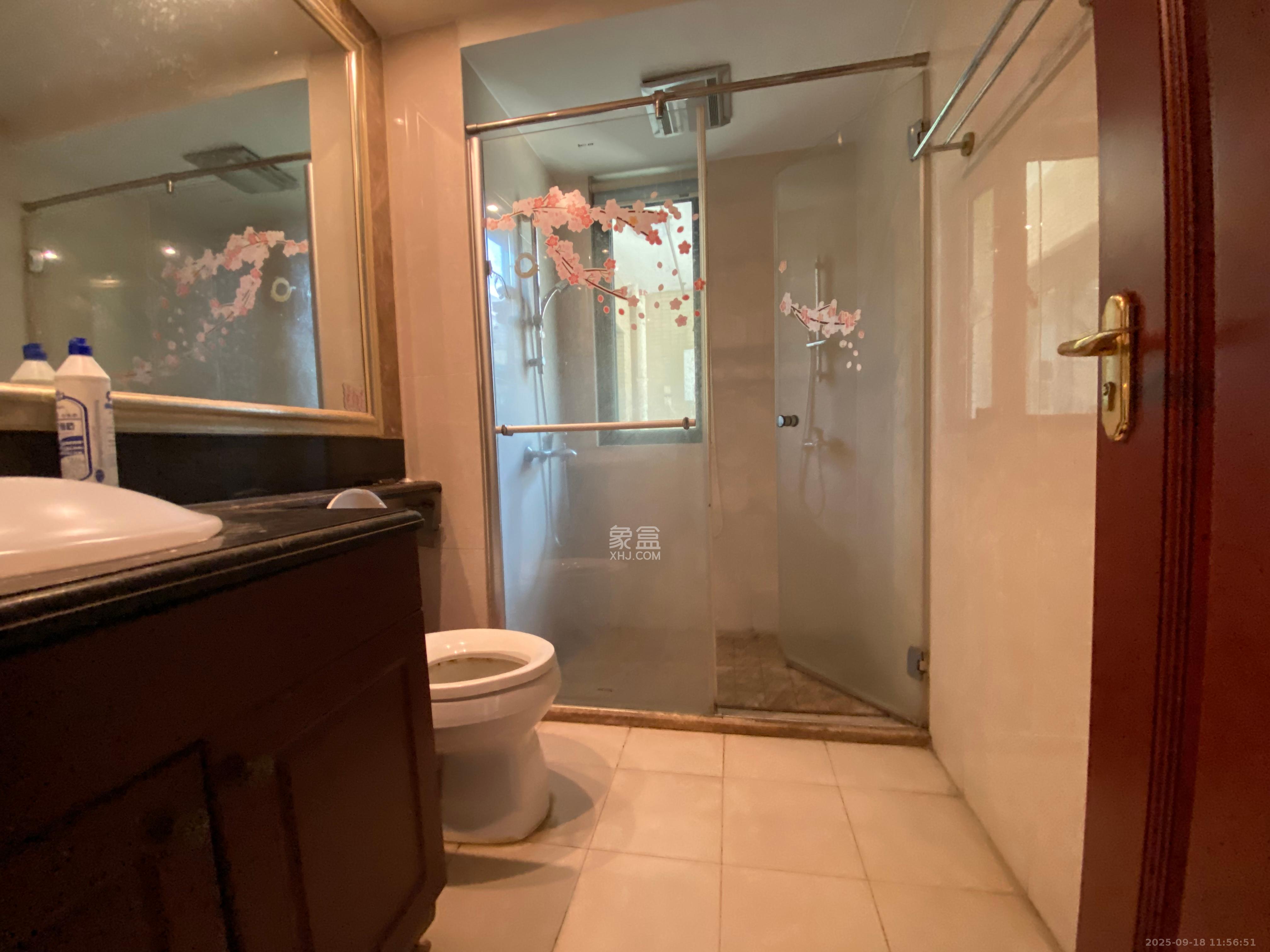 恒大名都 3室2厅2卫 1600.0元/月 恒大名都 3室2厅2卫 1600.0元/月室内图