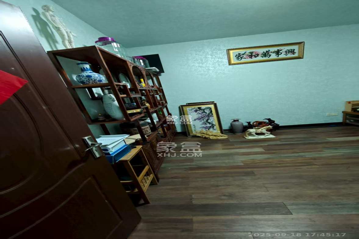 金盛园 3室2厅2卫 1800.0元/月 金盛园 3室2厅2卫 1800.0元/月室内图