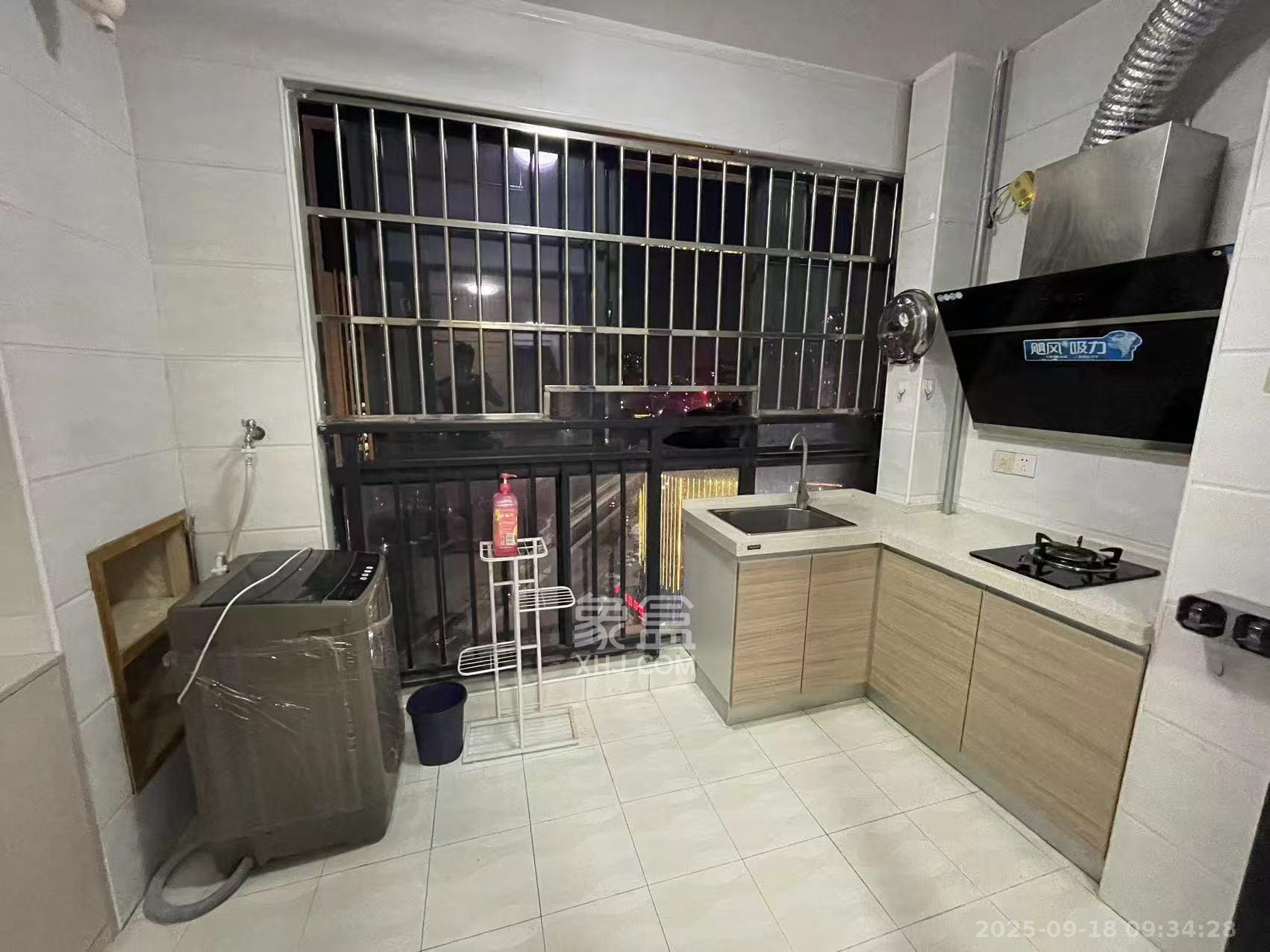 山水湾 1室1厅1卫 1300.0元/月 山水湾 1室1厅1卫 1300.0元/月室内图