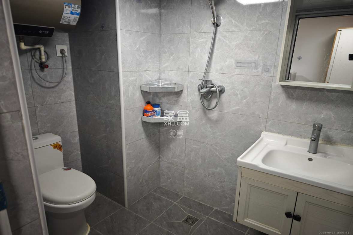 爱家当代境 1室1厅1卫 1300.0元/月 爱家当代境 1室1厅1卫 1300.0元/月室内图