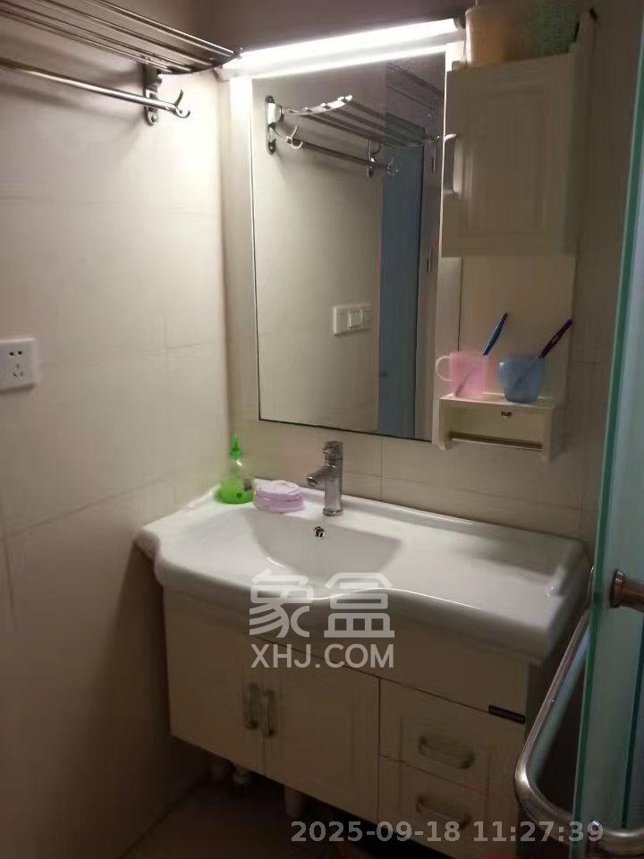 兰亭峰景  2室0厅0卫    2200.0元/月室内图