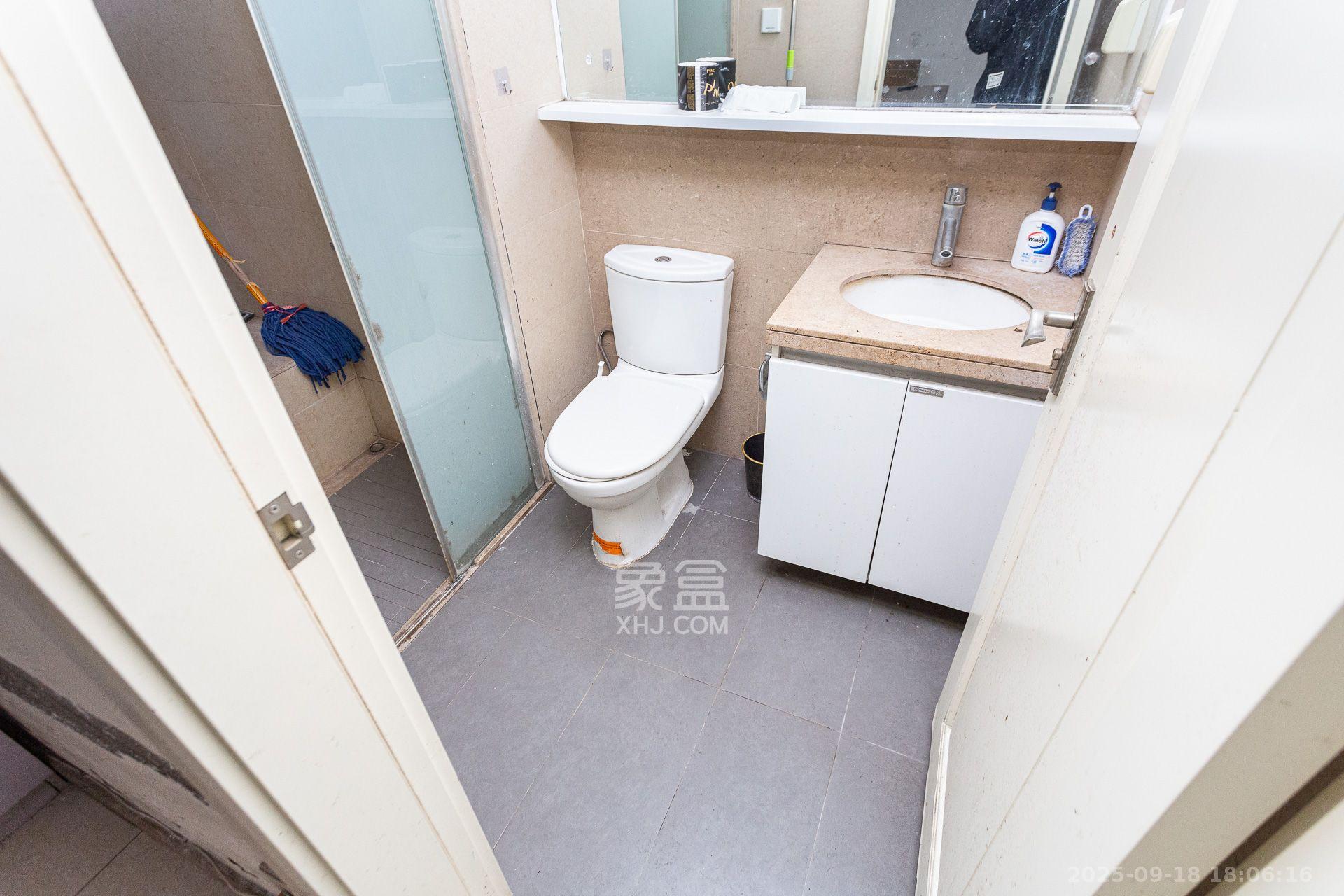 时代倾城一期 3室2厅1卫 2000.0元/月 时代倾城一期 3室2厅1卫 2000.0元/月室内图