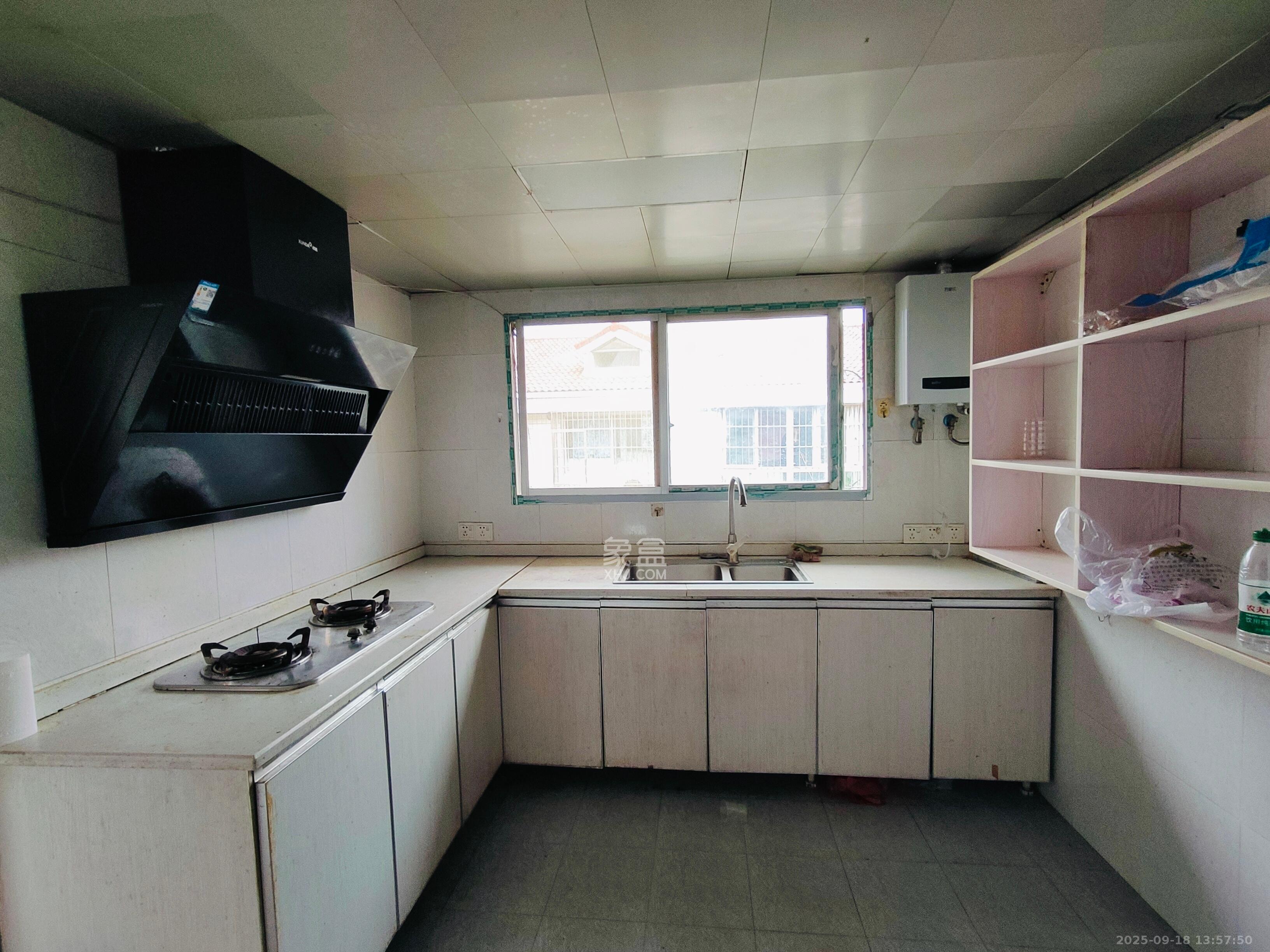 湘绣城  2室1厅1卫    800.0元/月室内图