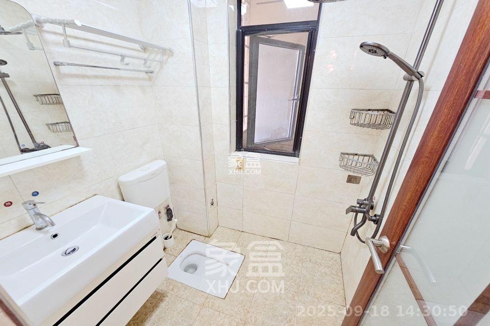 三江花中城 3室2厅1卫 3000.0元/月 三江花中城 3室2厅1卫 3000.0元/月室内图