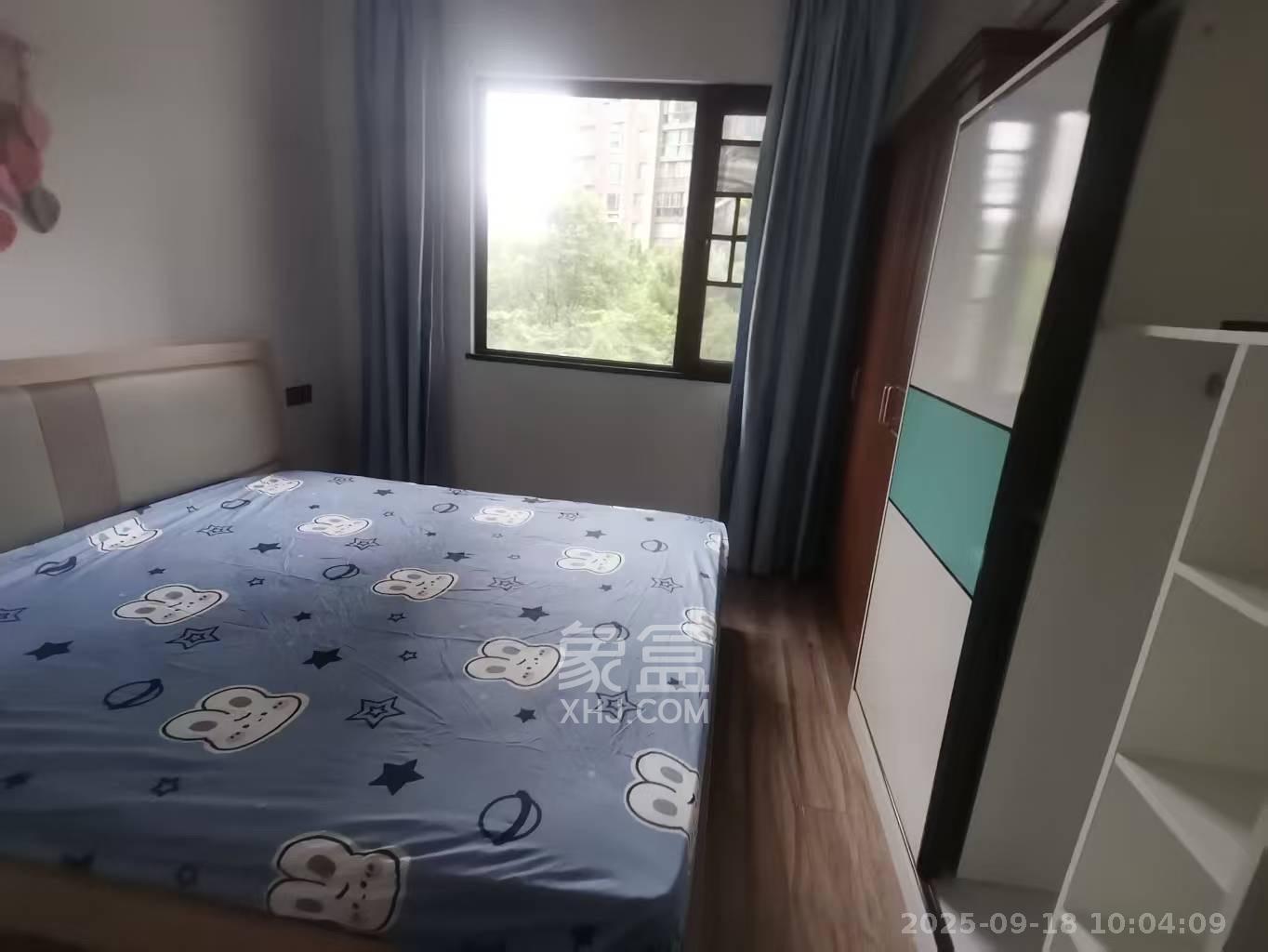 保利大都汇一期、二期  3室2厅1卫    2800.0元/月室内图