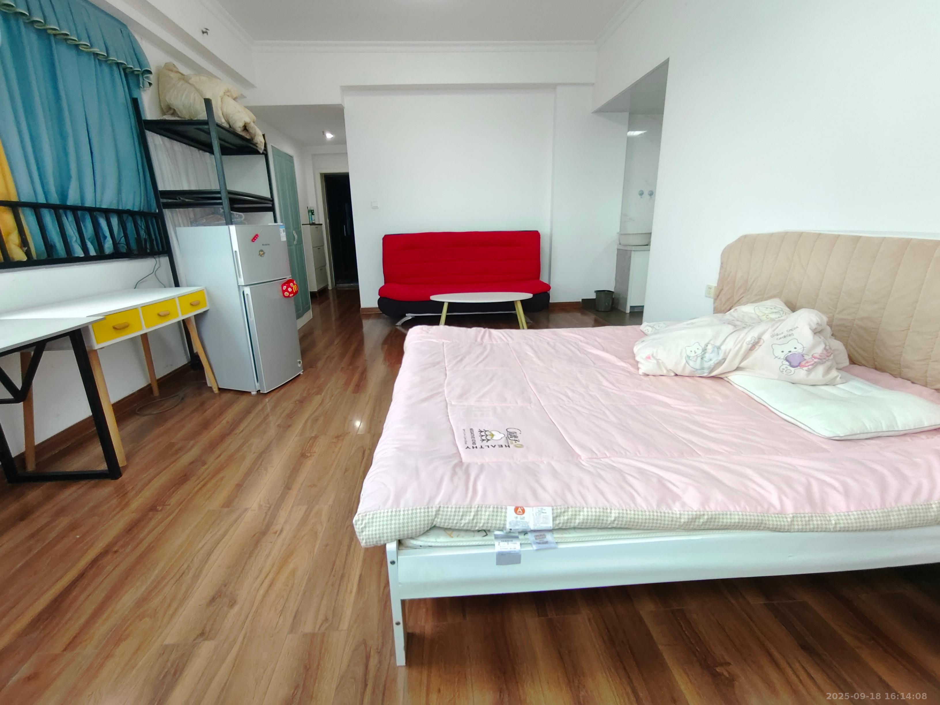 文艺复兴(未来城) 1室1厅1卫 1300.0元/月 文艺复兴(未来城) 1室1厅1卫 1300.0元/月室内图