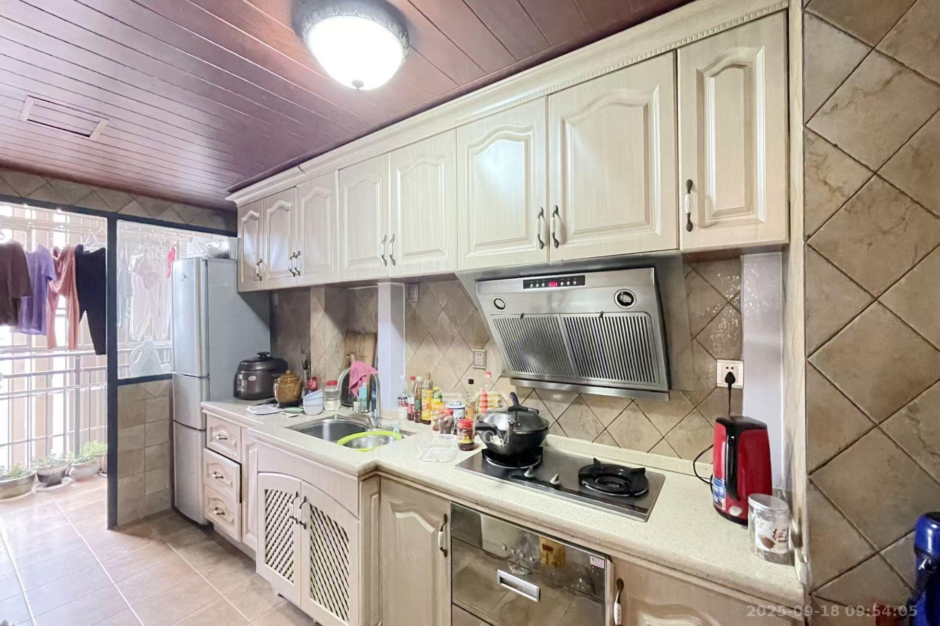 万象新天 3室2厅2卫 3500.0元/月 万象新天 3室2厅2卫 3500.0元/月室内图