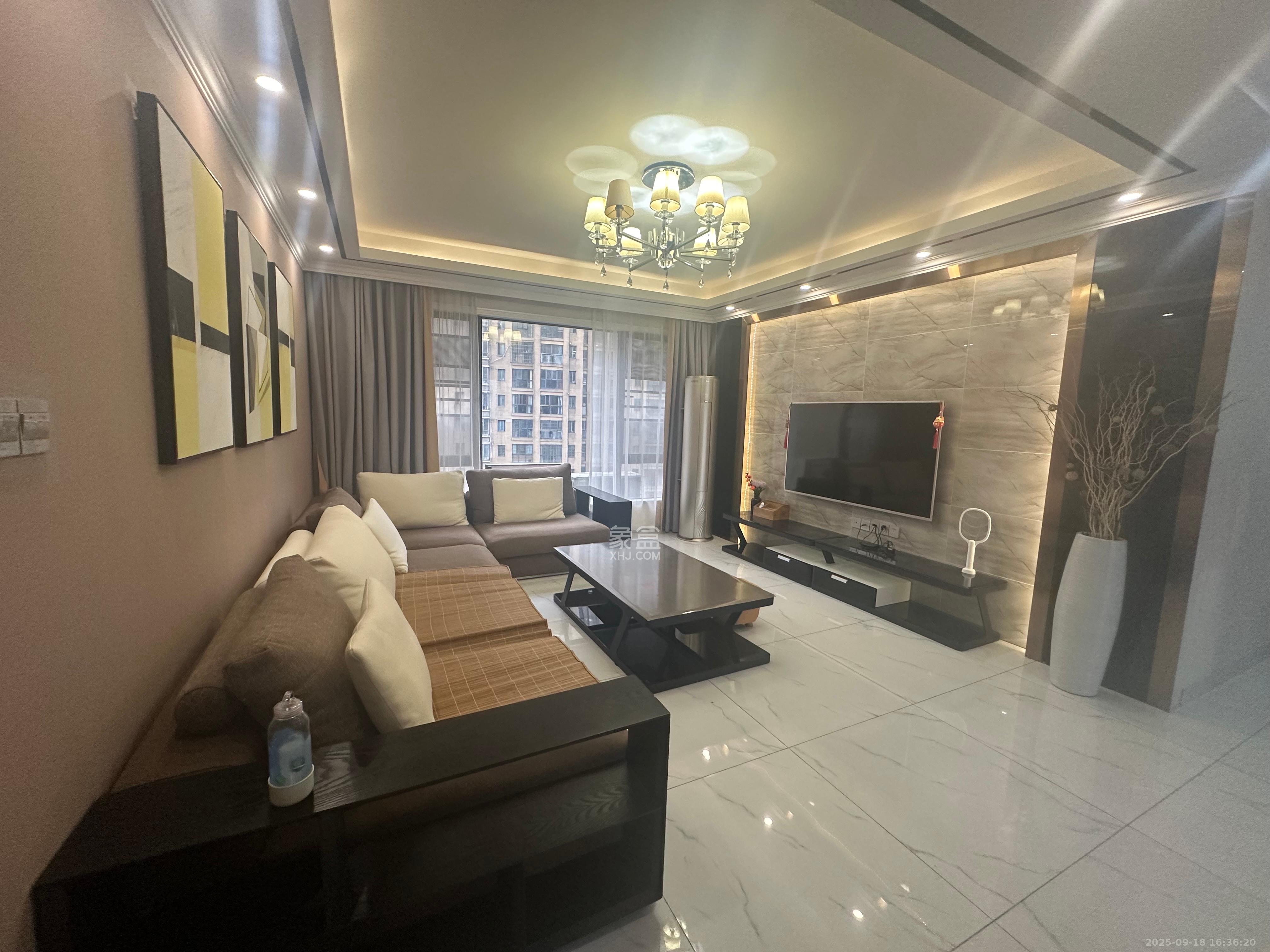 鑫远御文台一期 4室2厅1卫 3400.0元/月 鑫远御文台一期 4室2厅1卫 3400.0元/月室内图