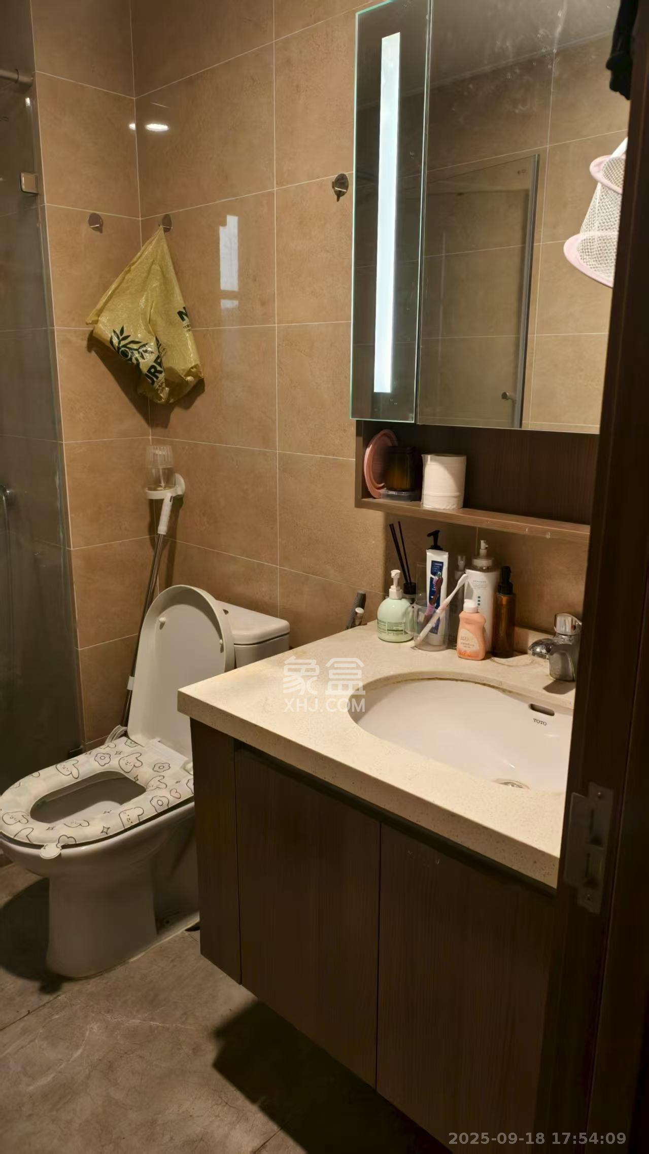 保利茉莉公馆 4室2厅1卫 3500.0元/月 保利茉莉公馆 4室2厅1卫 3500.0元/月室内图