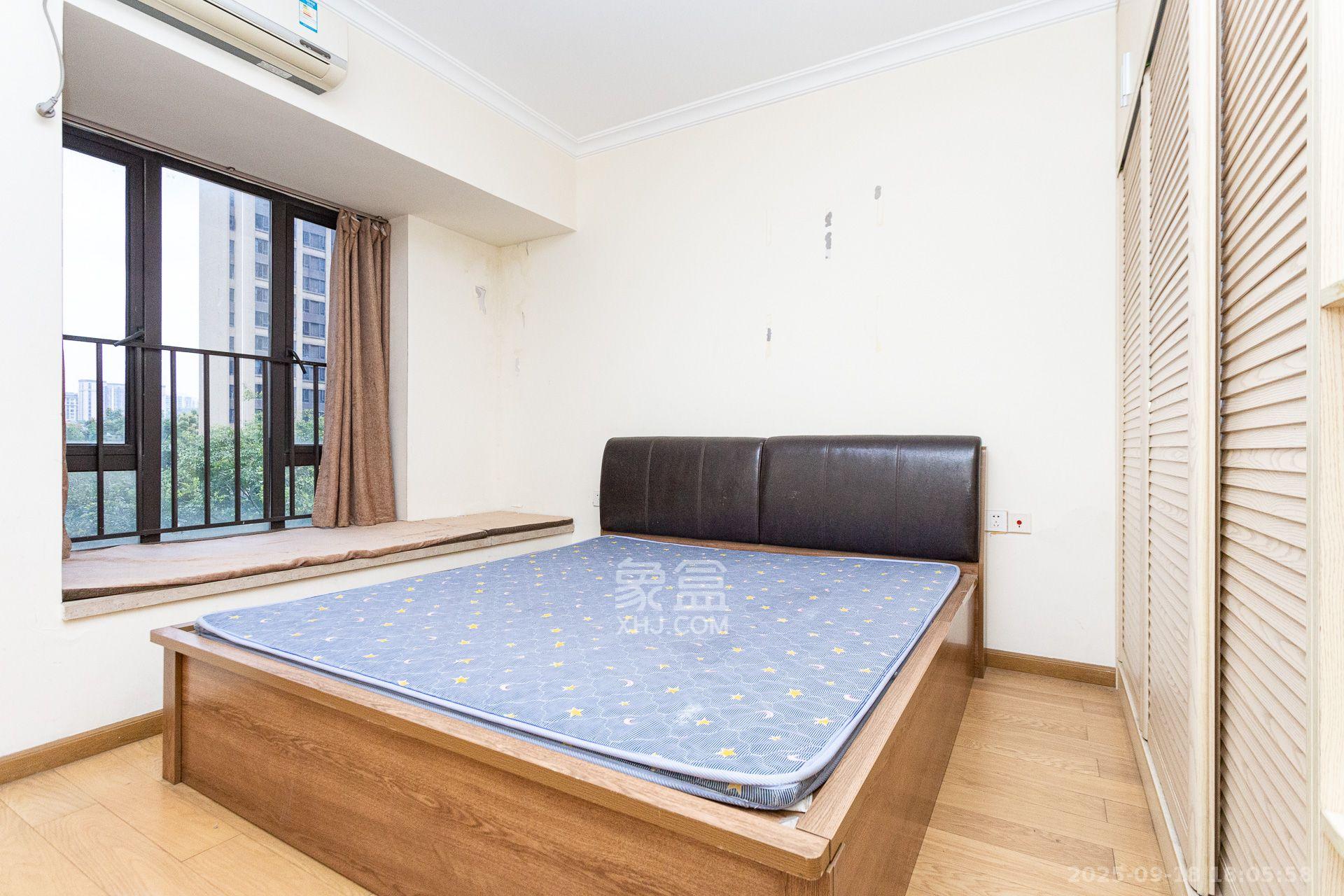 时代倾城一期 3室2厅1卫 2000.0元/月 时代倾城一期 3室2厅1卫 2000.0元/月室内图